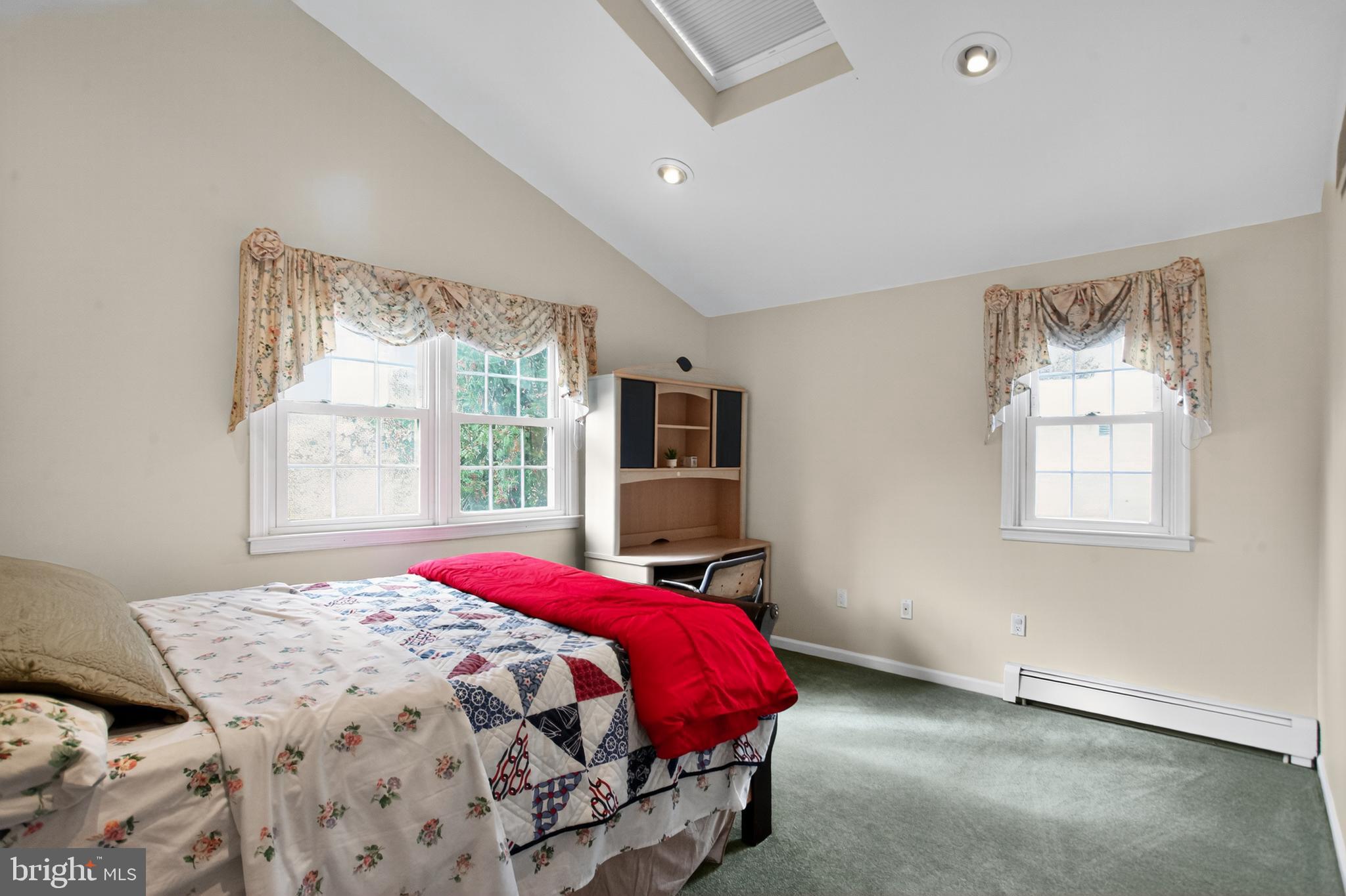 HUNTINGDON VALLEY - Residential