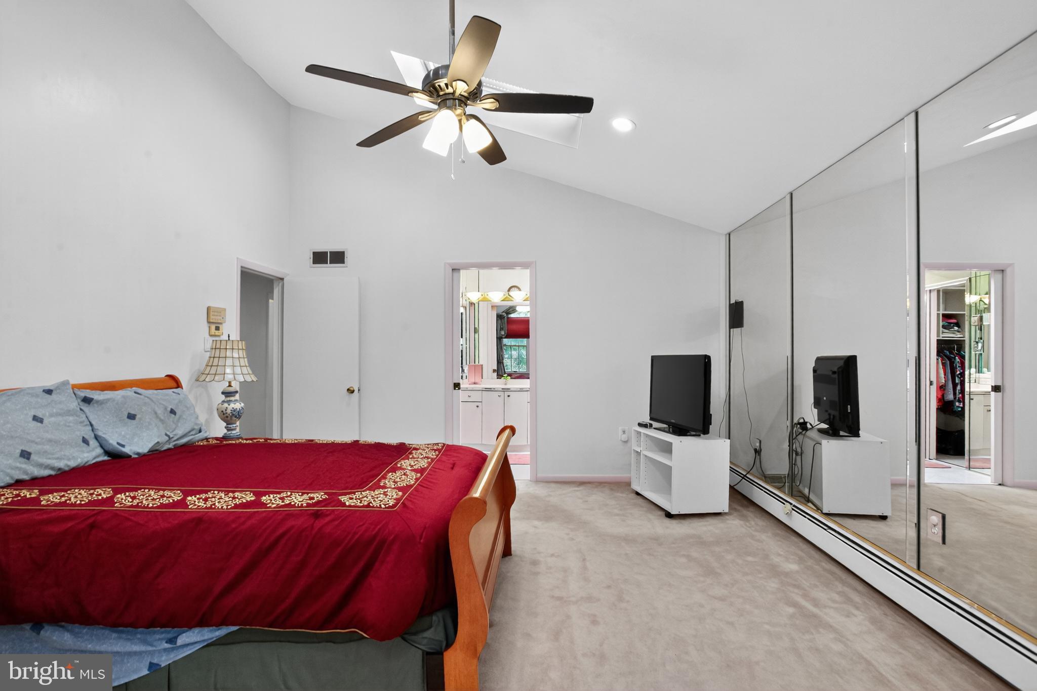 HUNTINGDON VALLEY - Residential