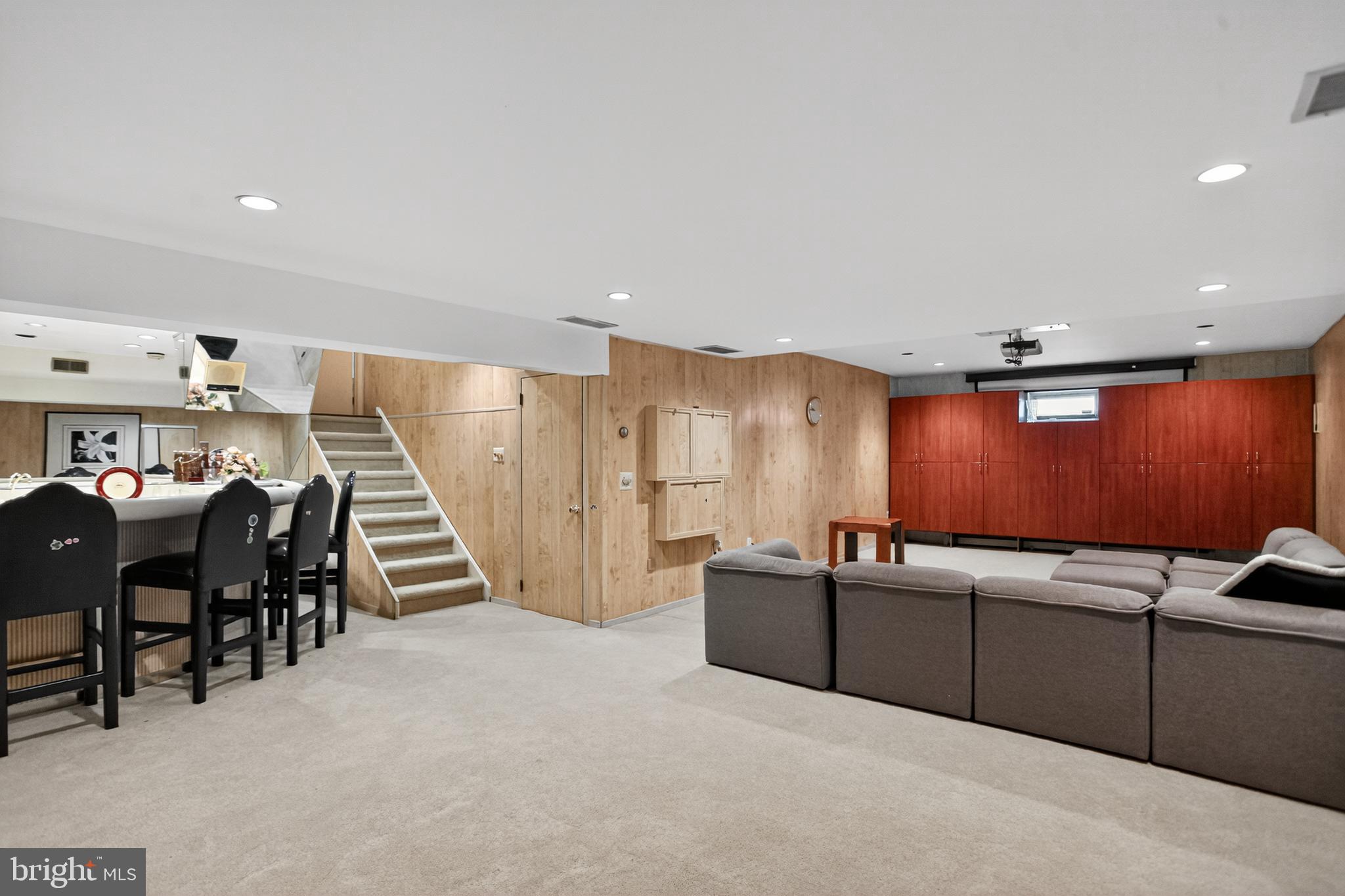 HUNTINGDON VALLEY - Residential