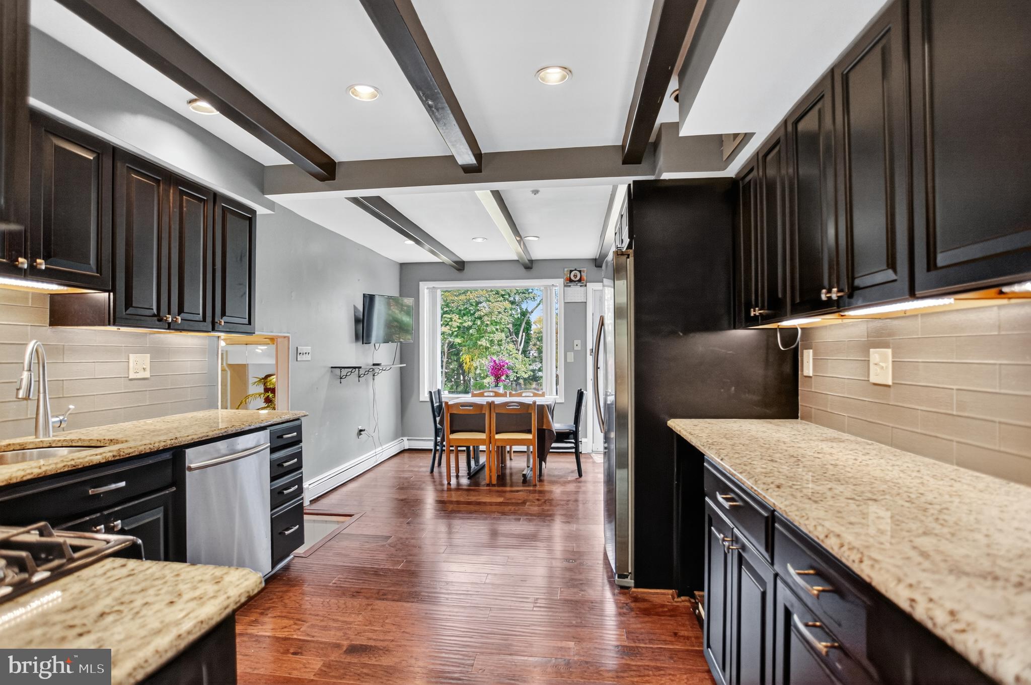 HUNTINGDON VALLEY - Residential