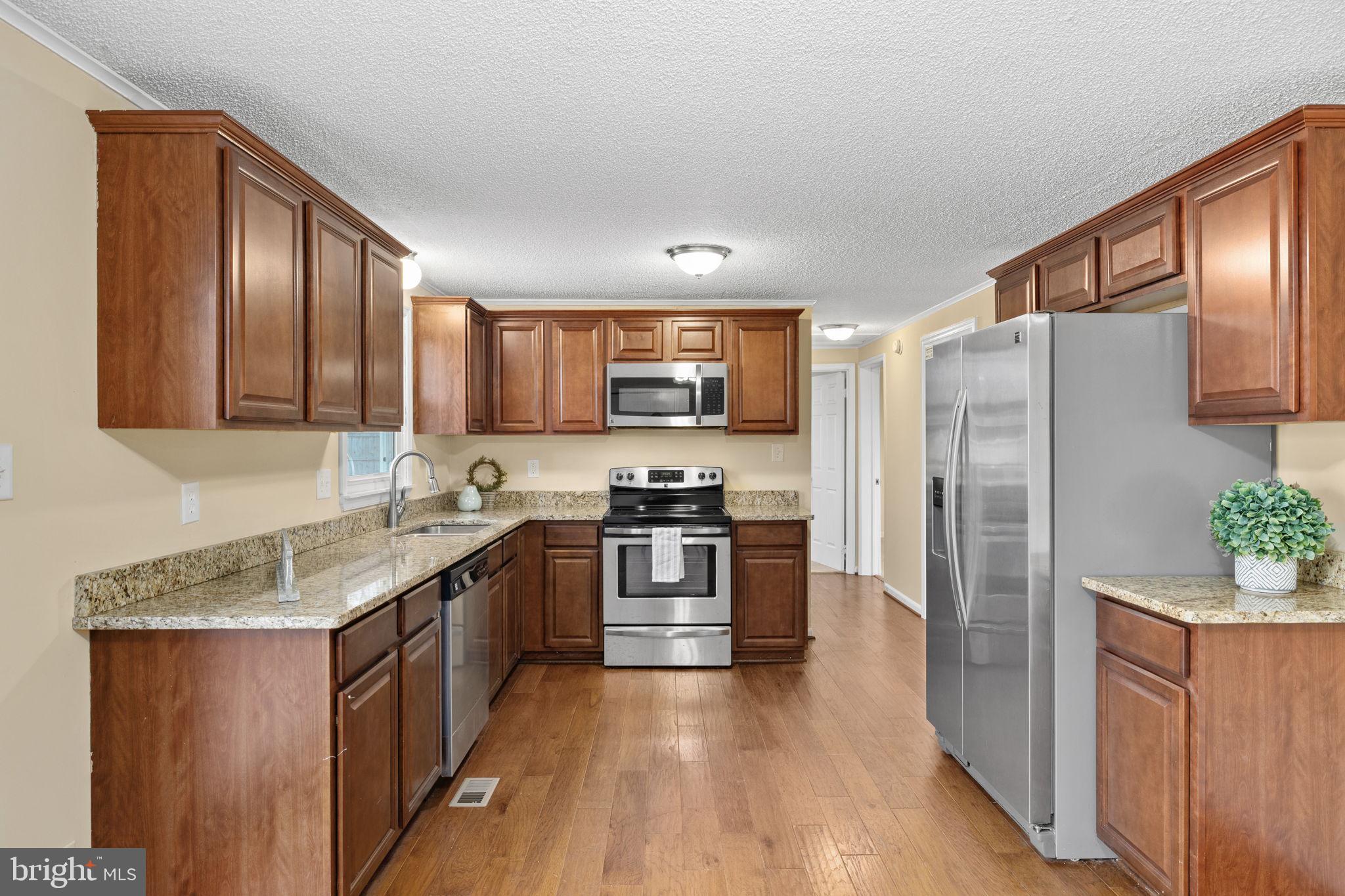 LAKE WILDERNESS - Residential