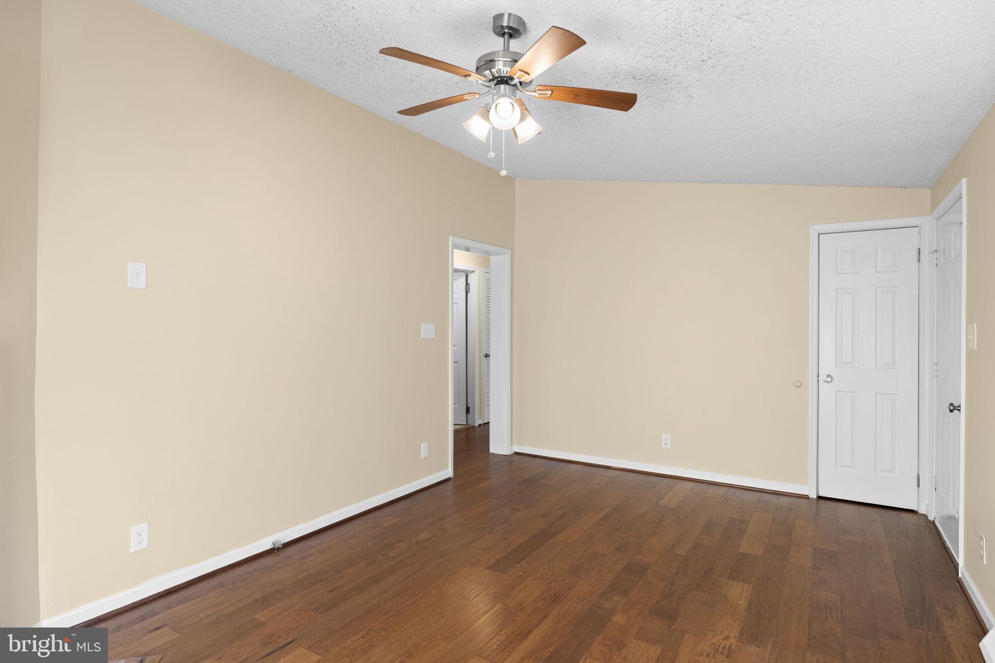 LAKE WILDERNESS - Residential