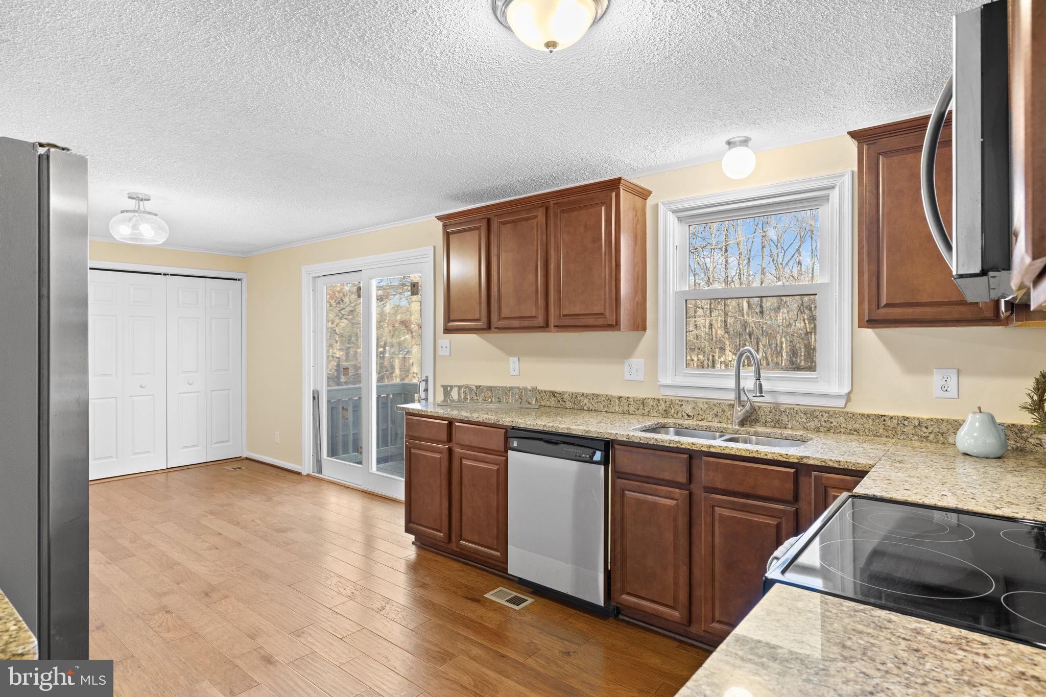 LAKE WILDERNESS - Residential