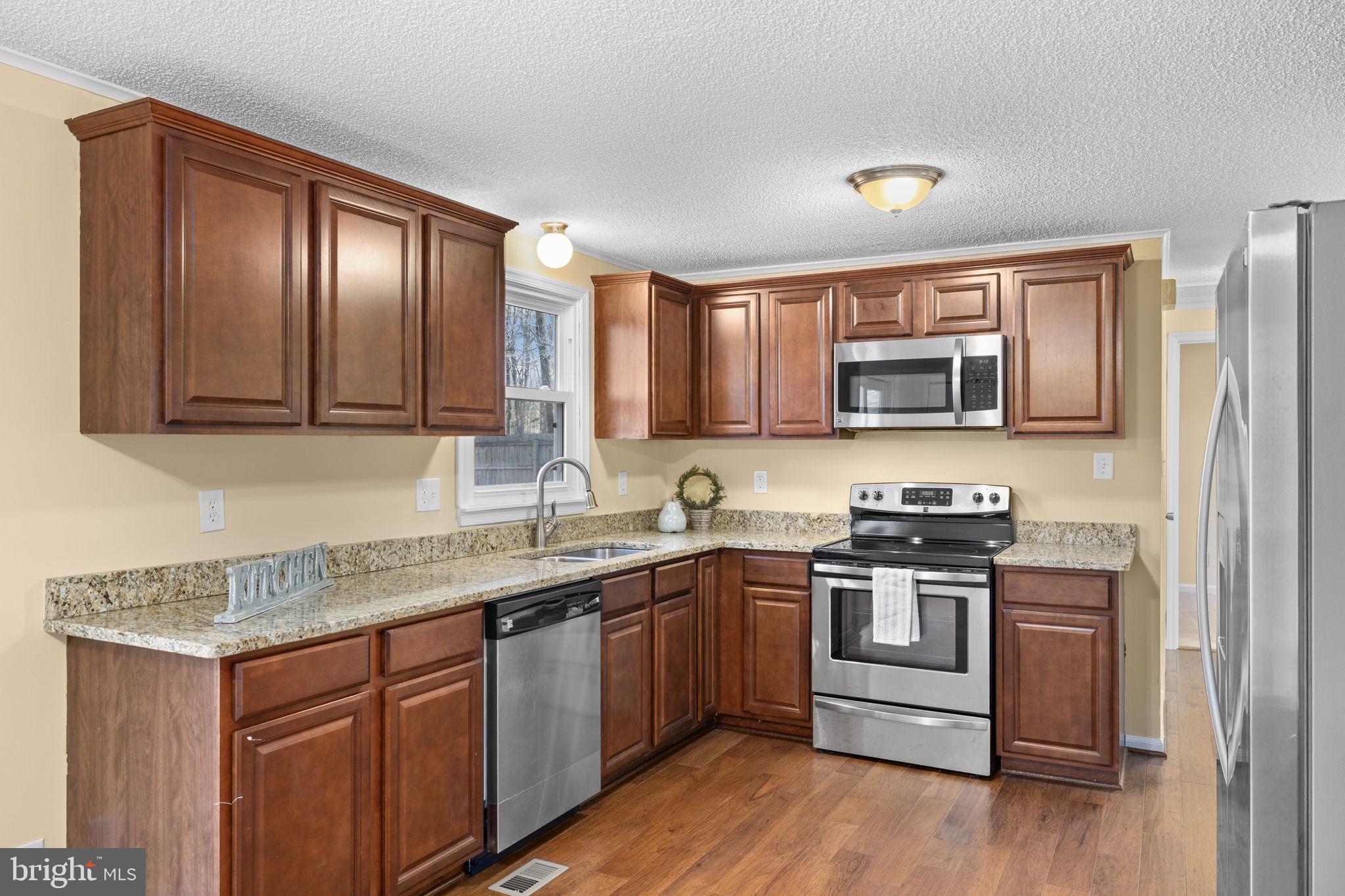 LAKE WILDERNESS - Residential