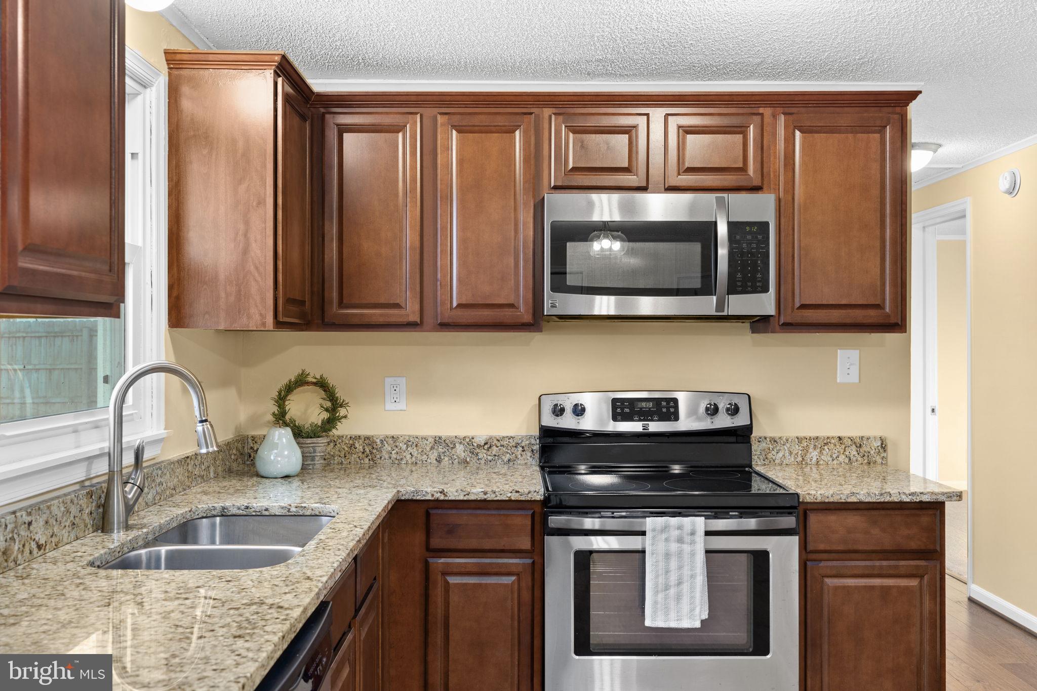 LAKE WILDERNESS - Residential