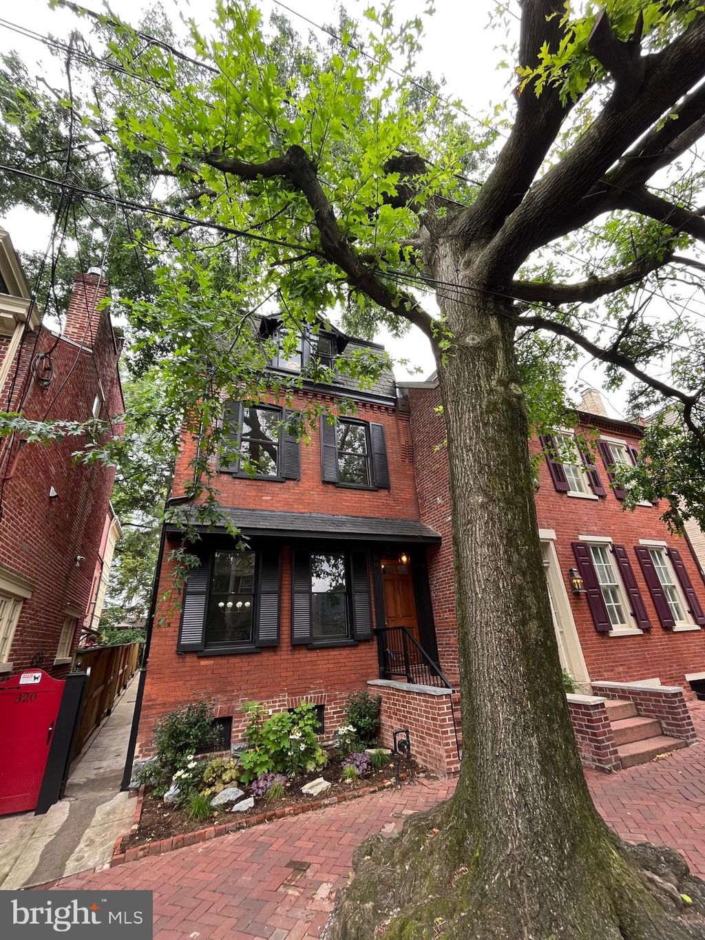 Photo of 318 E ORANGE ST, LANCASTER, PA 17602 (MLS # PALA2030016)