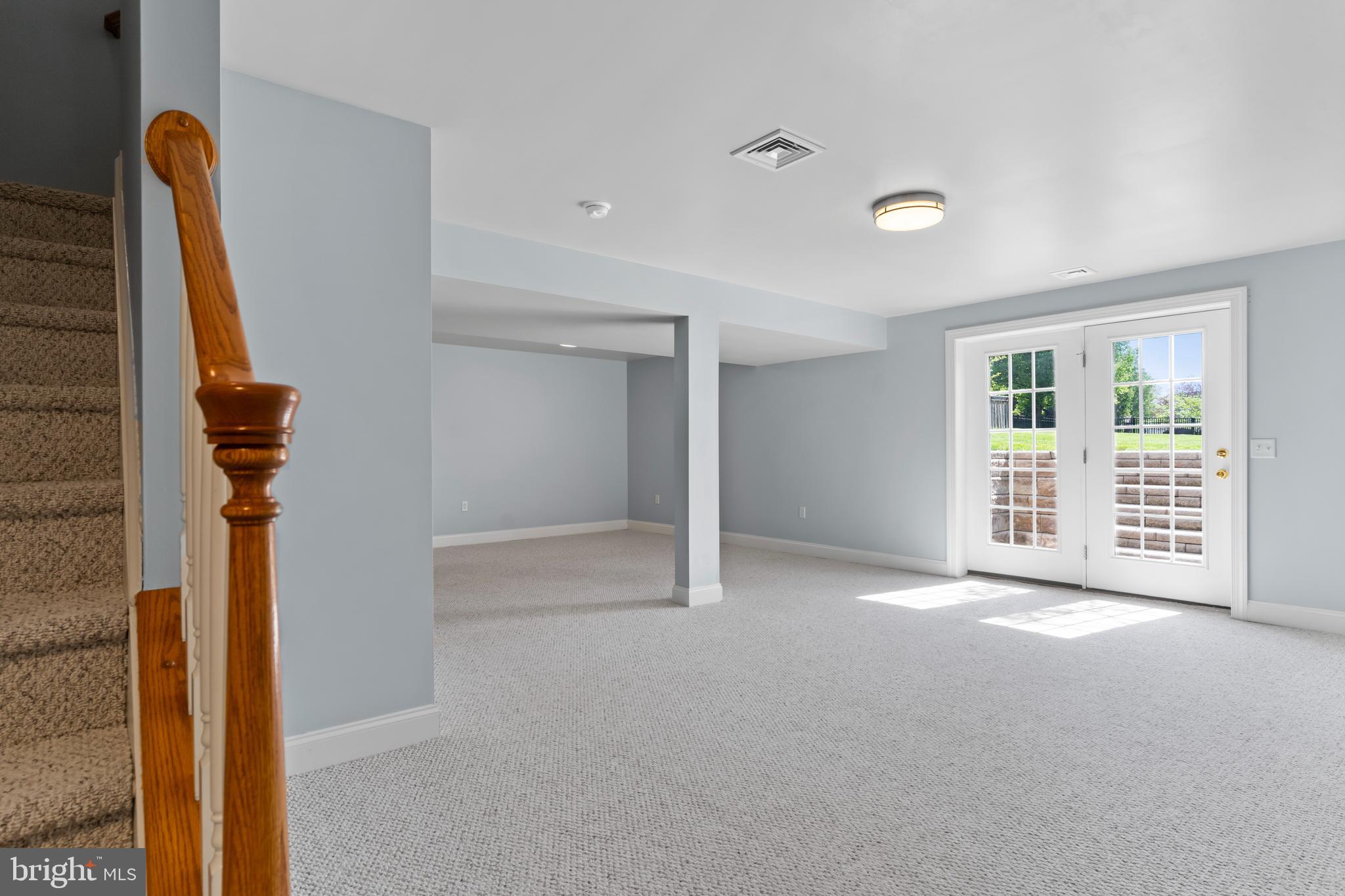 MEADOWBROOK FARMS - Residential