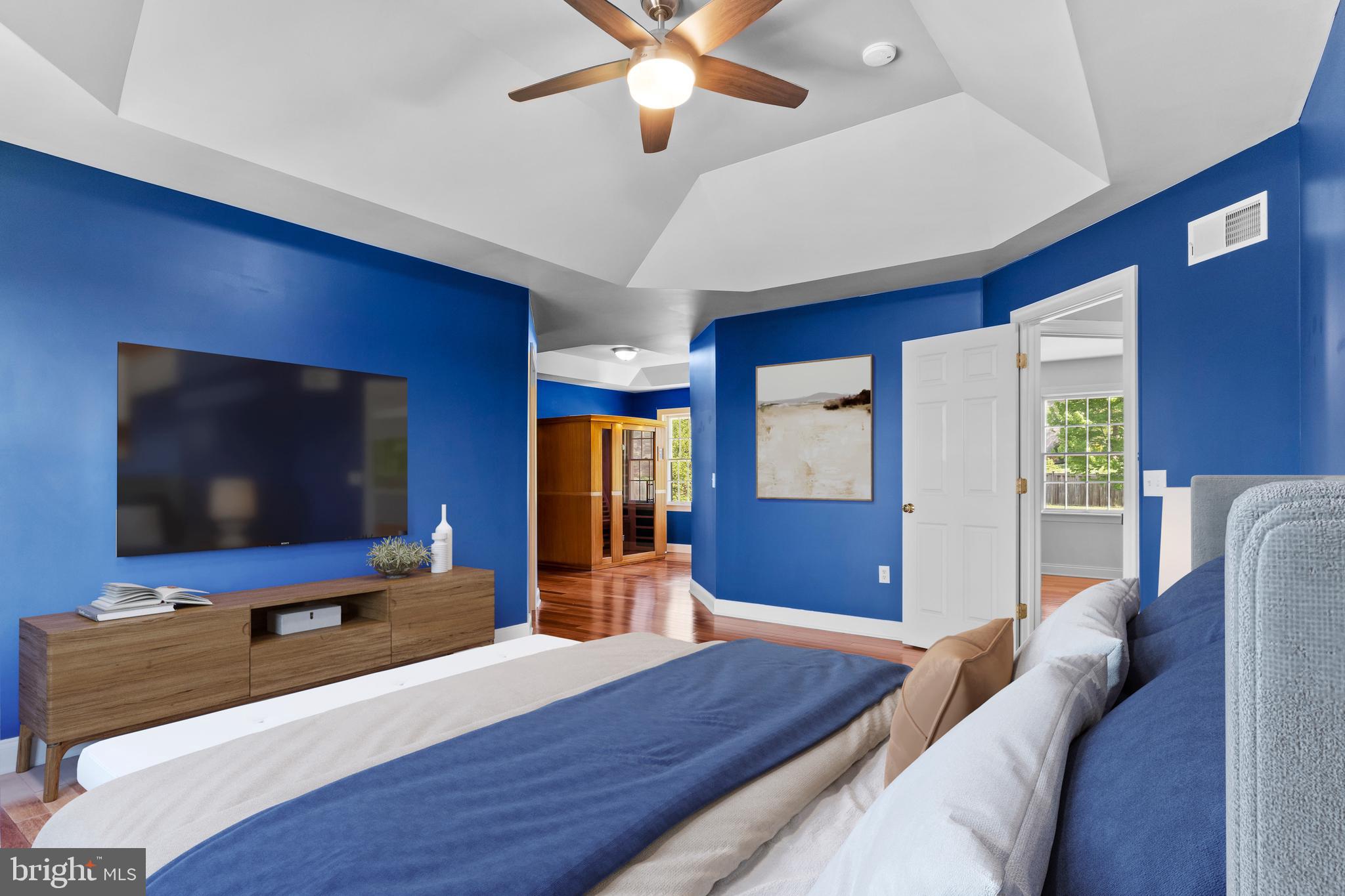 MEADOWBROOK FARMS - Residential