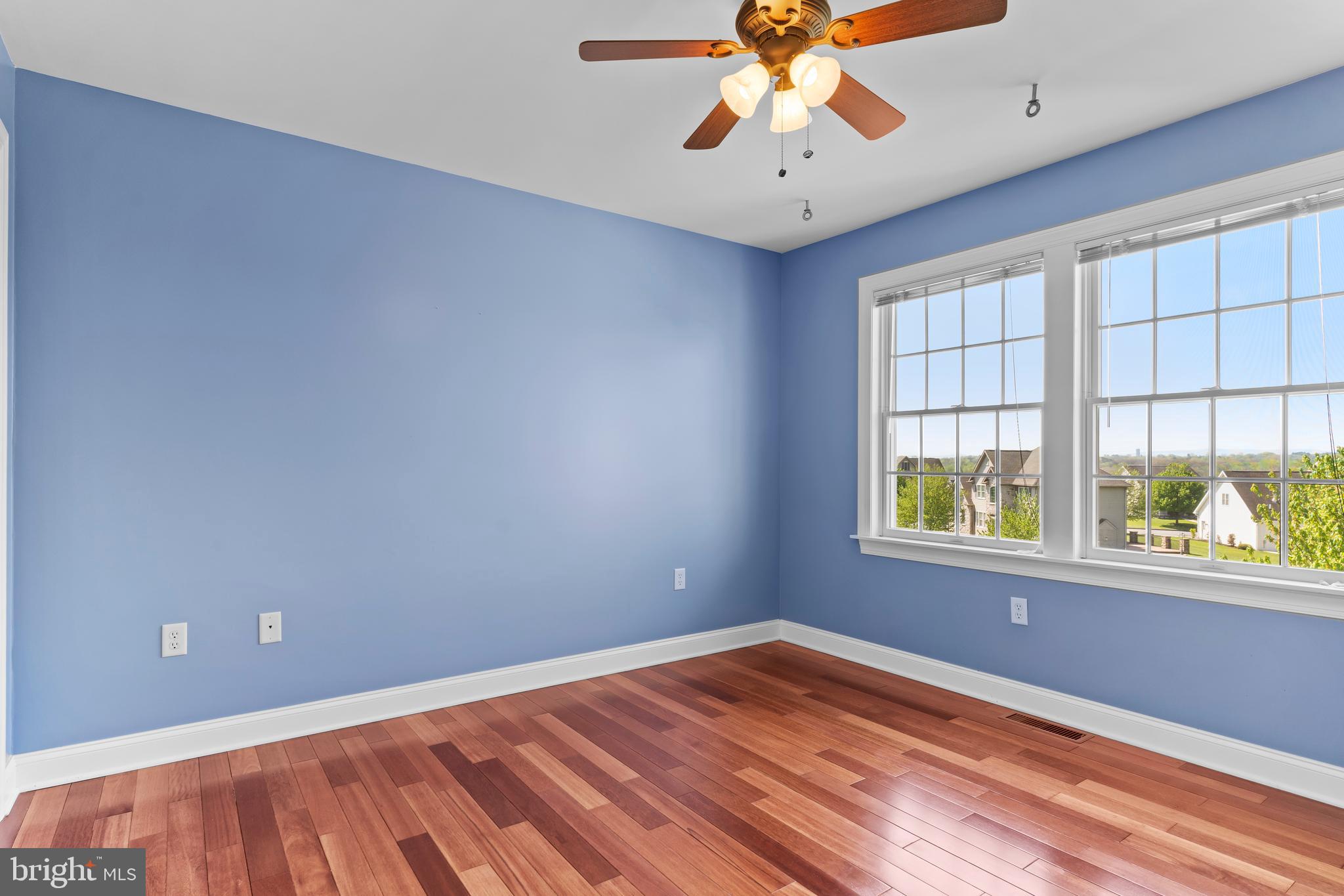 MEADOWBROOK FARMS - Residential