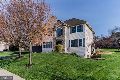 Tiny photo for 8 Bayberry Road, CARLISLE, PA 17013 (MLS # PACB2052584)