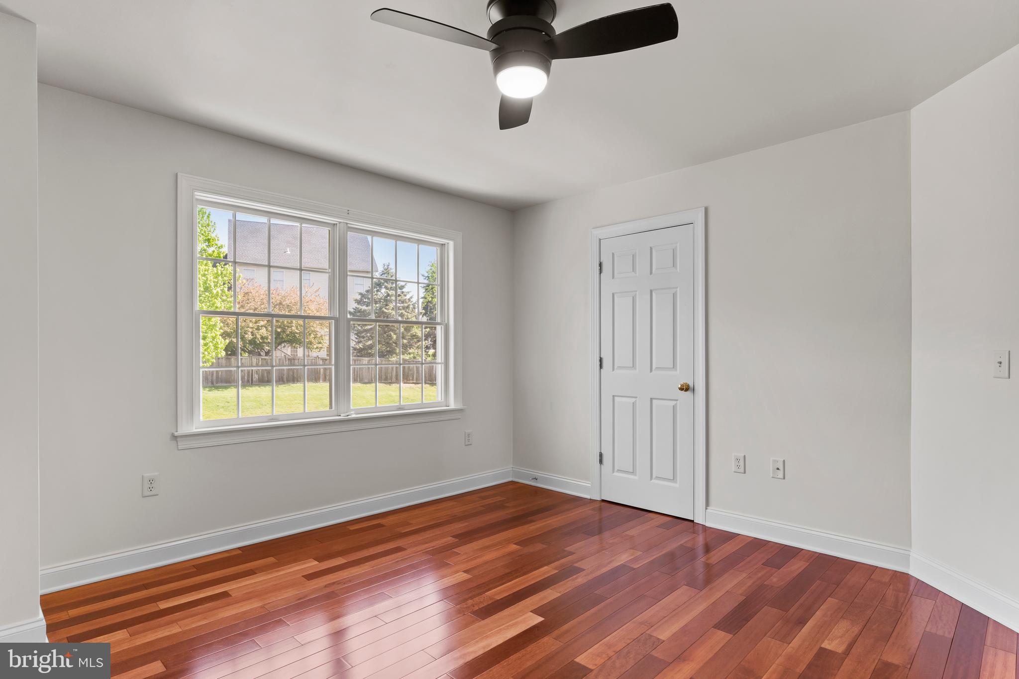 MEADOWBROOK FARMS - Residential