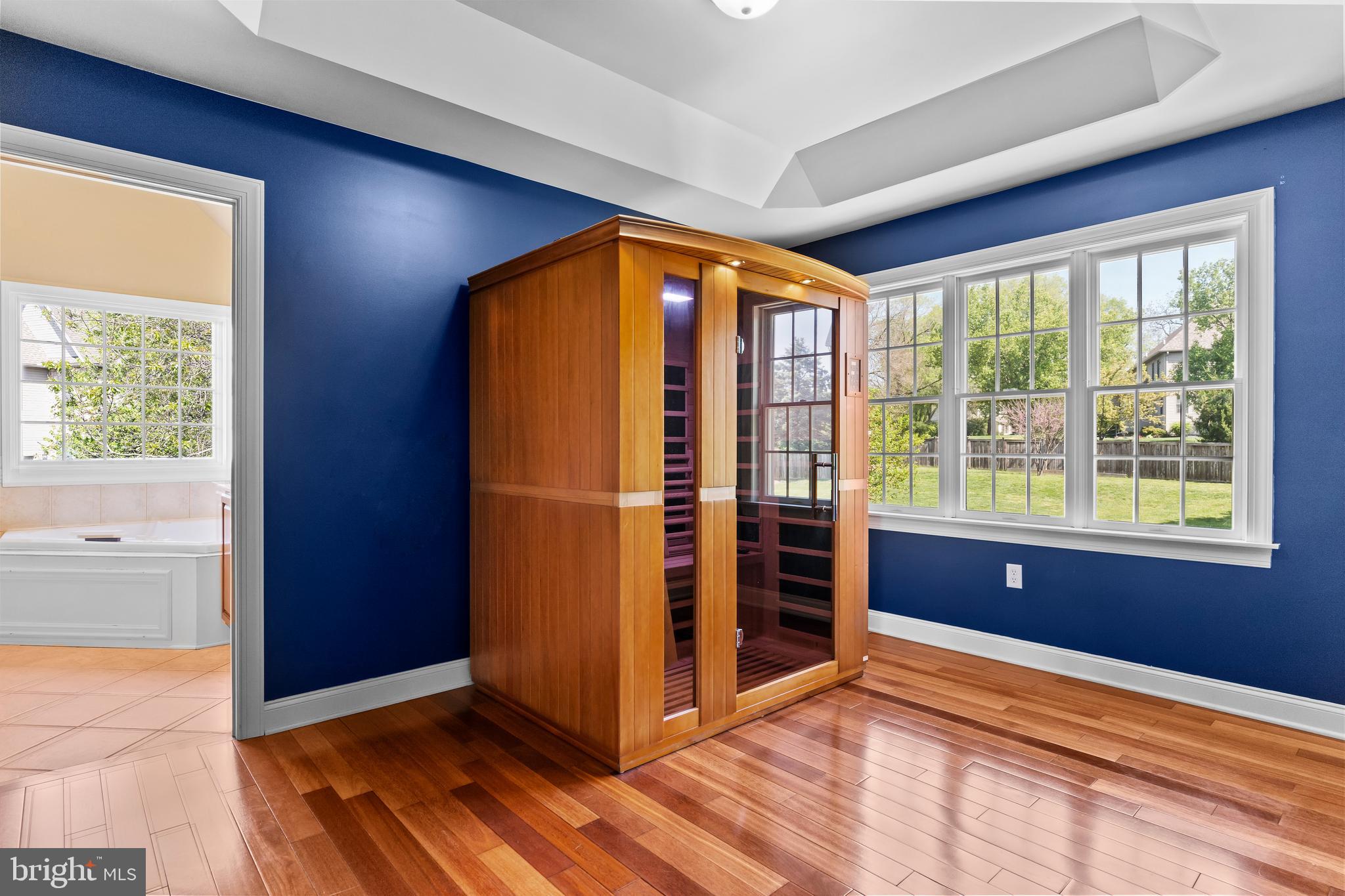 MEADOWBROOK FARMS - Residential