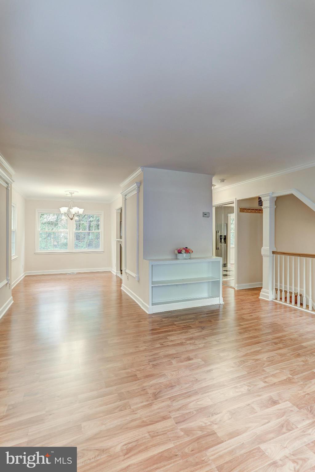 LONDON TOWNE - Residential