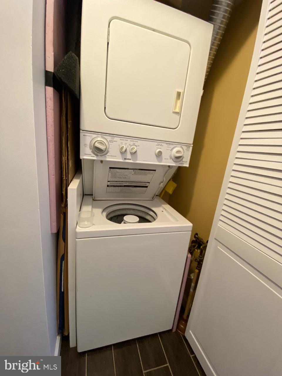 SOUTHGATE - Residential Lease