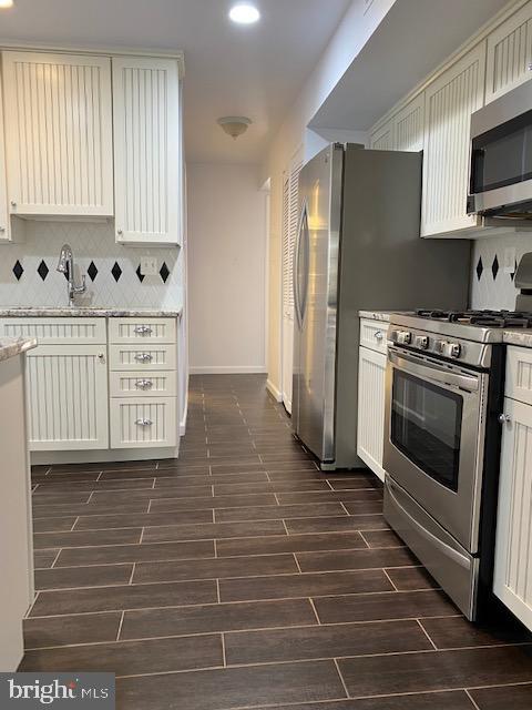 SOUTHGATE - Residential Lease