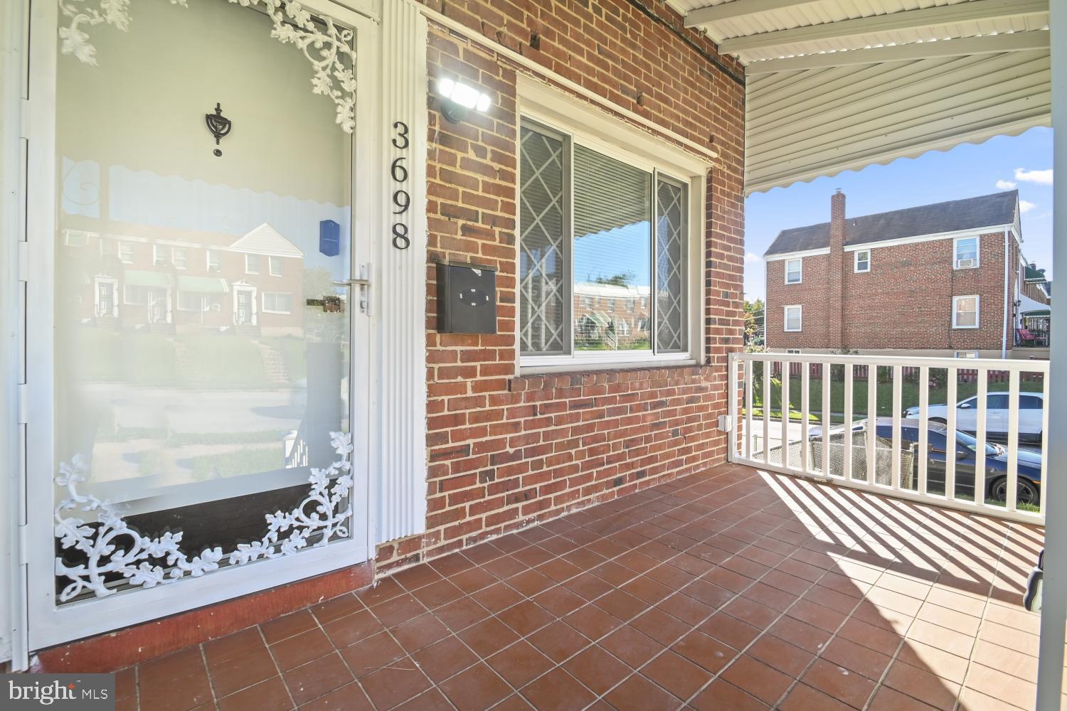 3698 KENYON AVENUE