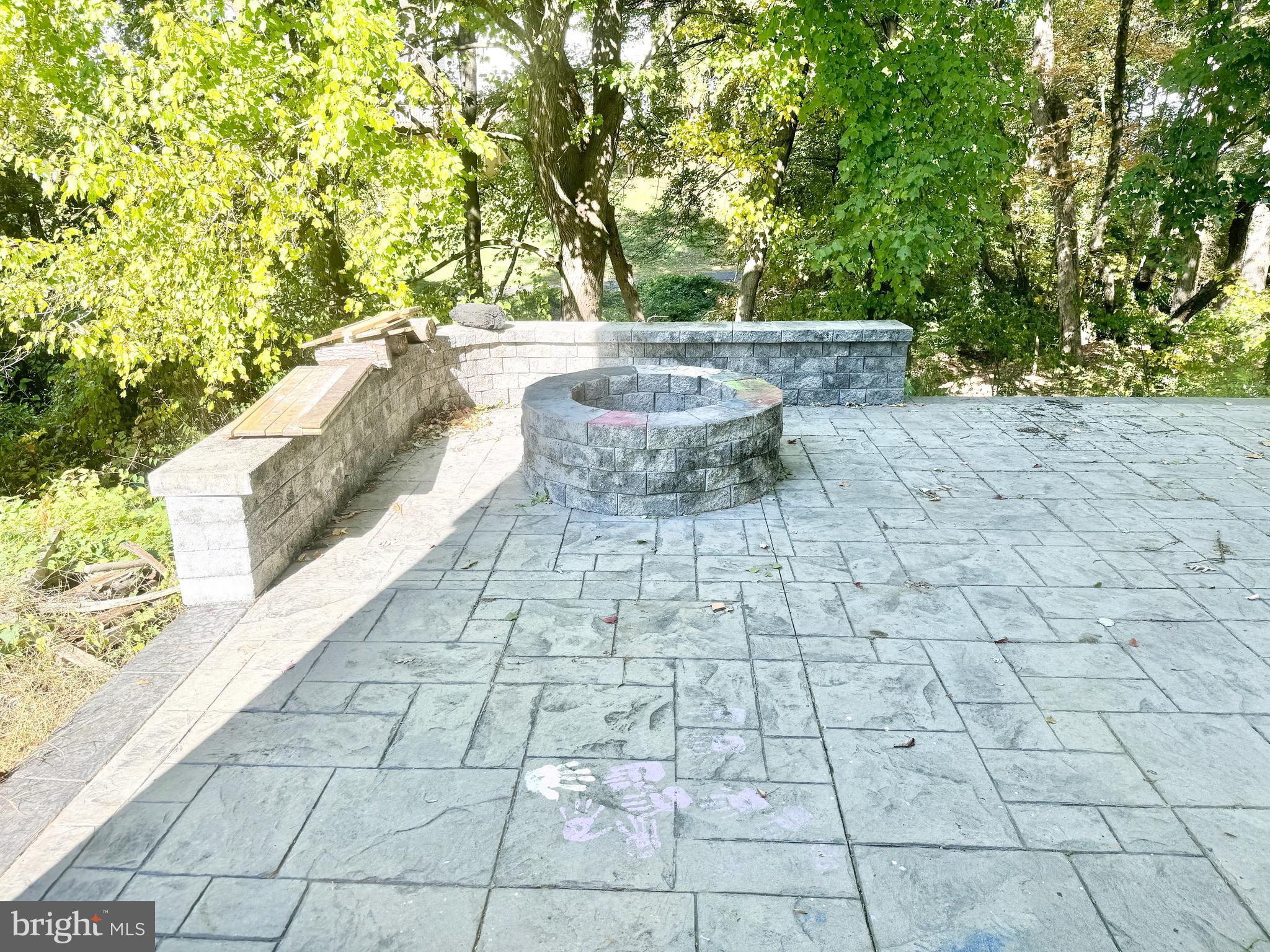 TWIN OAKS FARM - Residential Lease