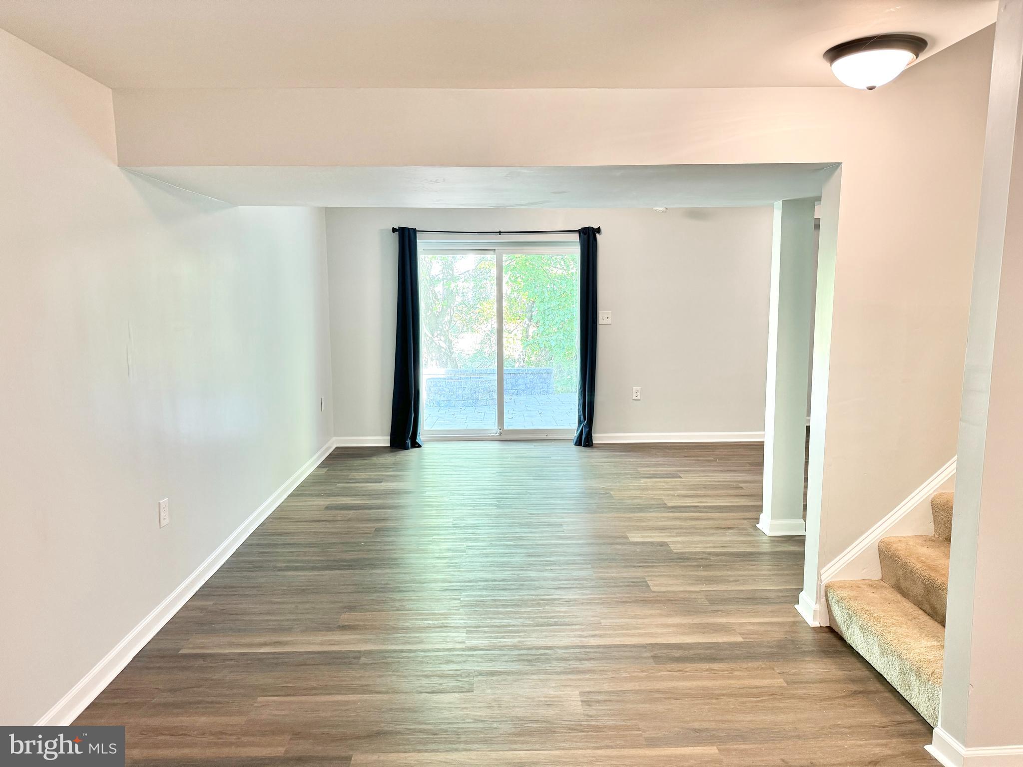 TWIN OAKS FARM - Residential Lease