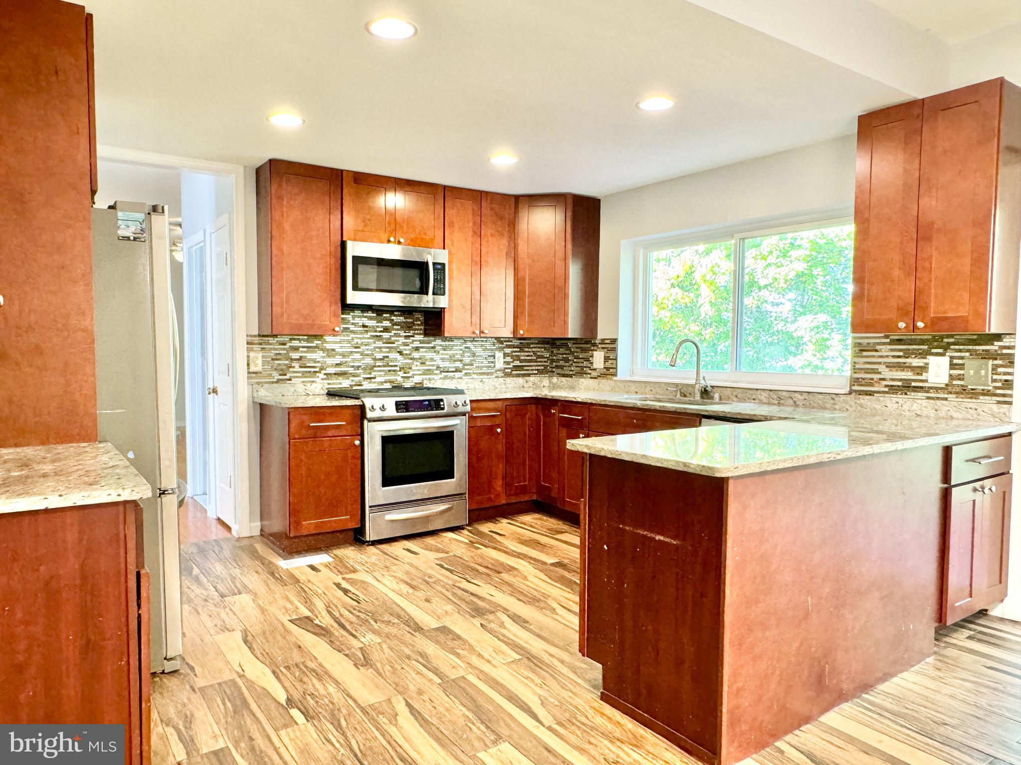 TWIN OAKS FARM - Residential Lease