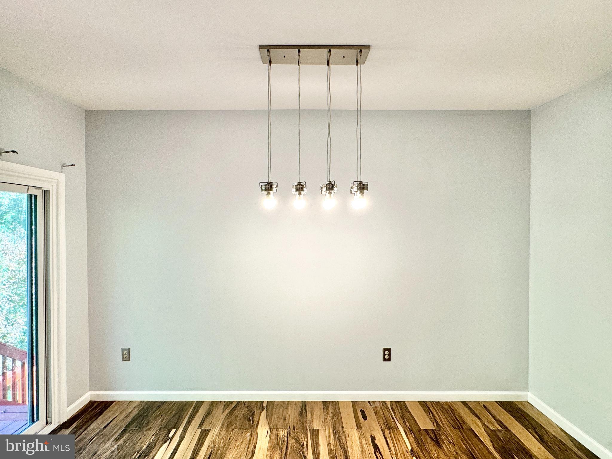 TWIN OAKS FARM - Residential Lease