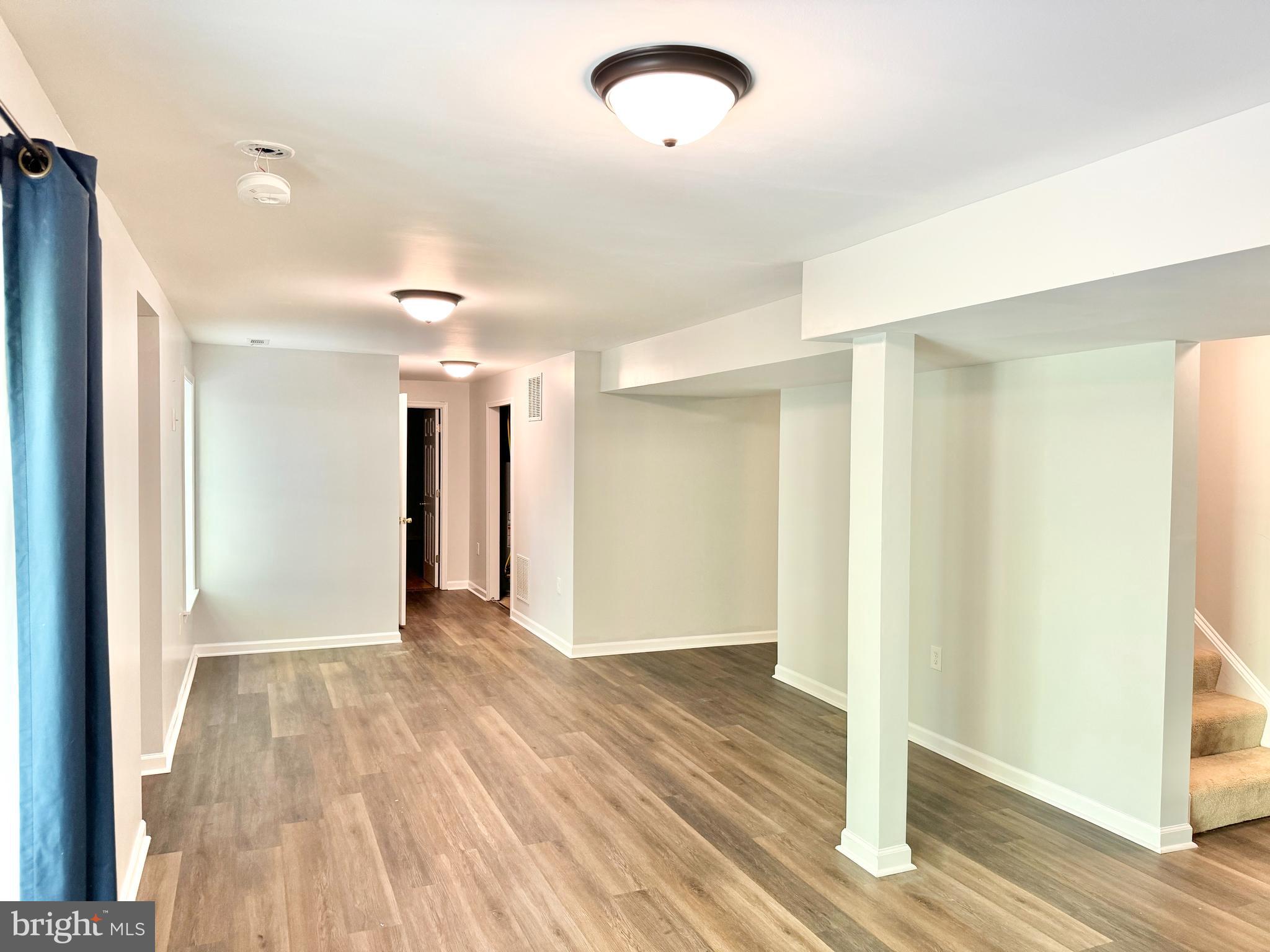 TWIN OAKS FARM - Residential Lease