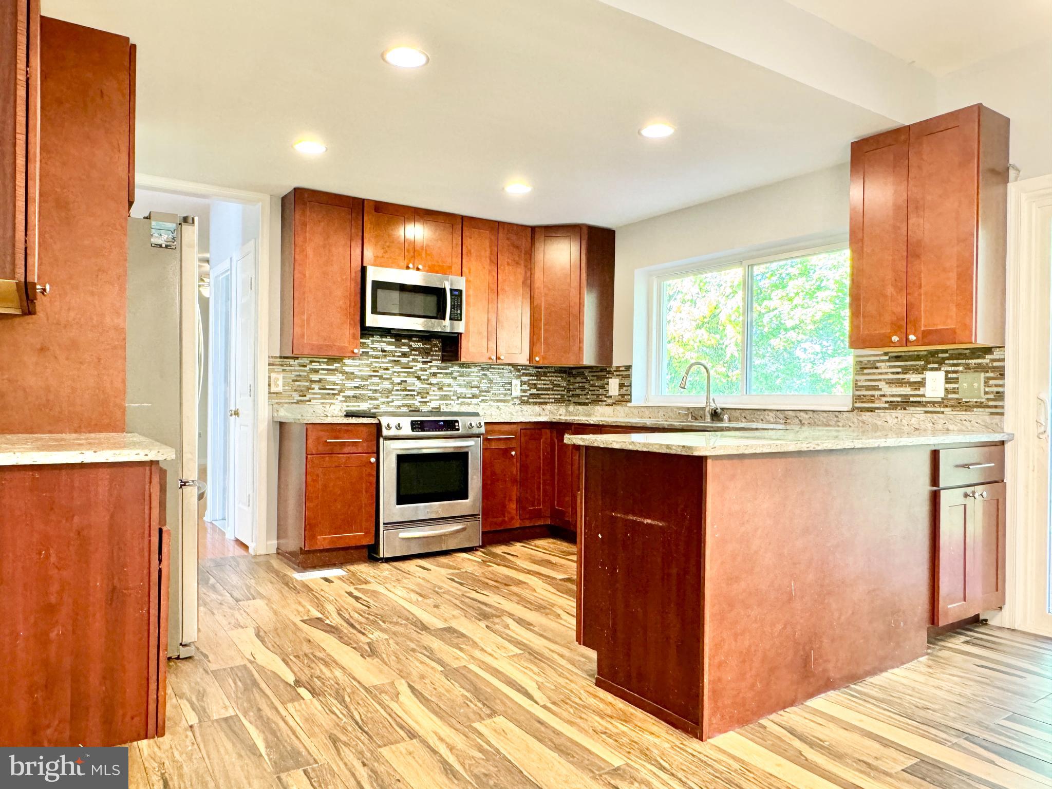 TWIN OAKS FARM - Residential Lease