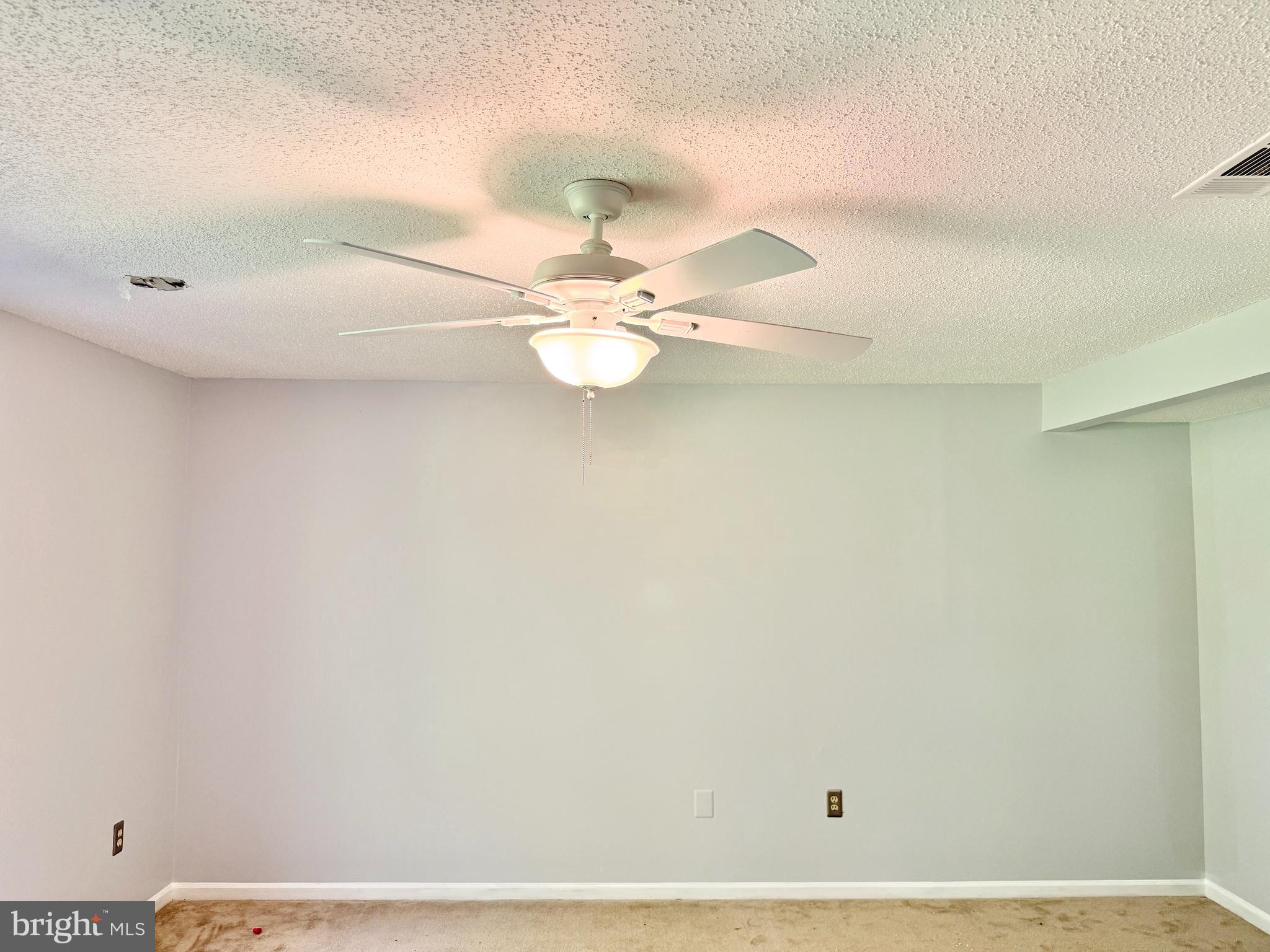 TWIN OAKS FARM - Residential Lease