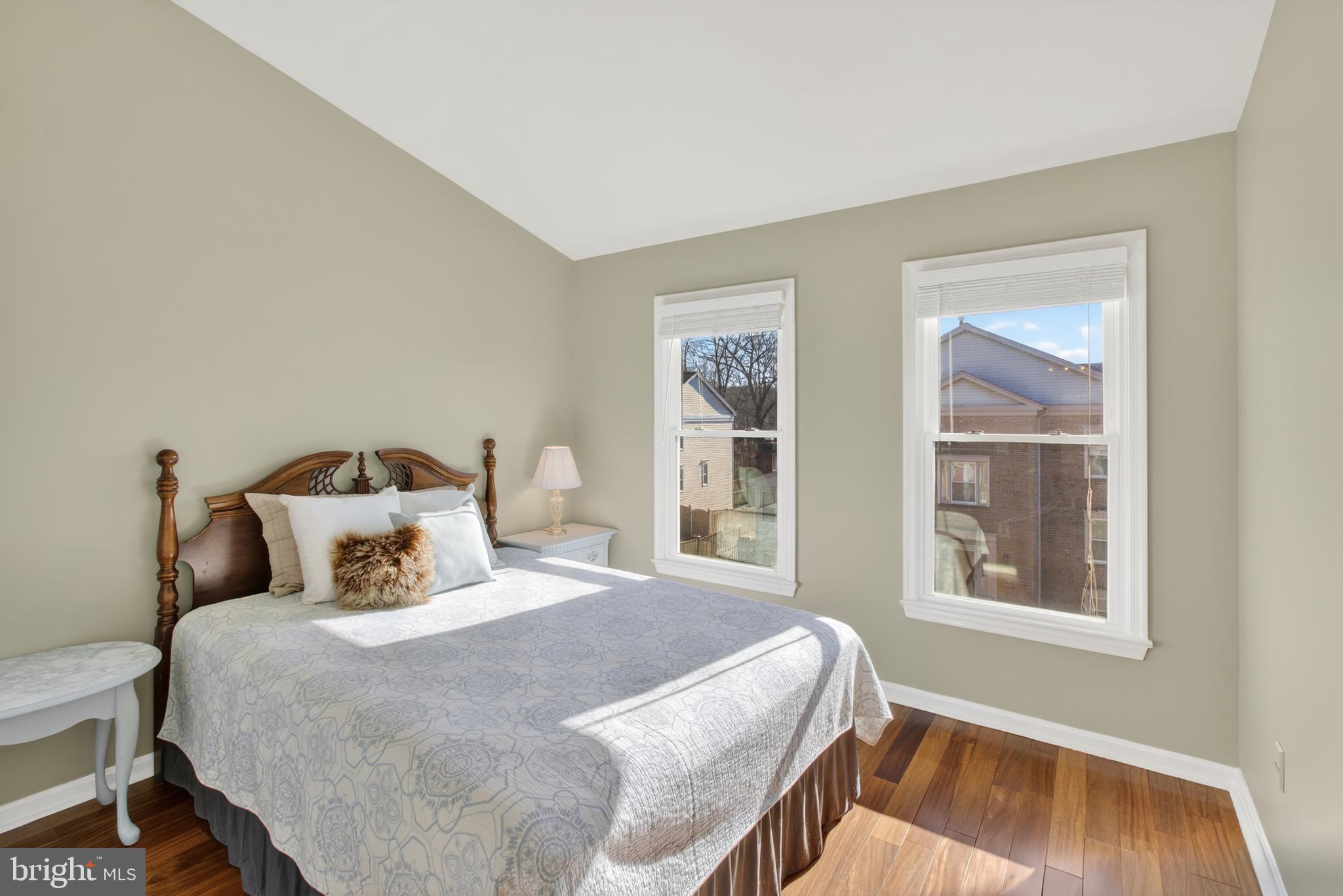 SULLY STATION - Residential