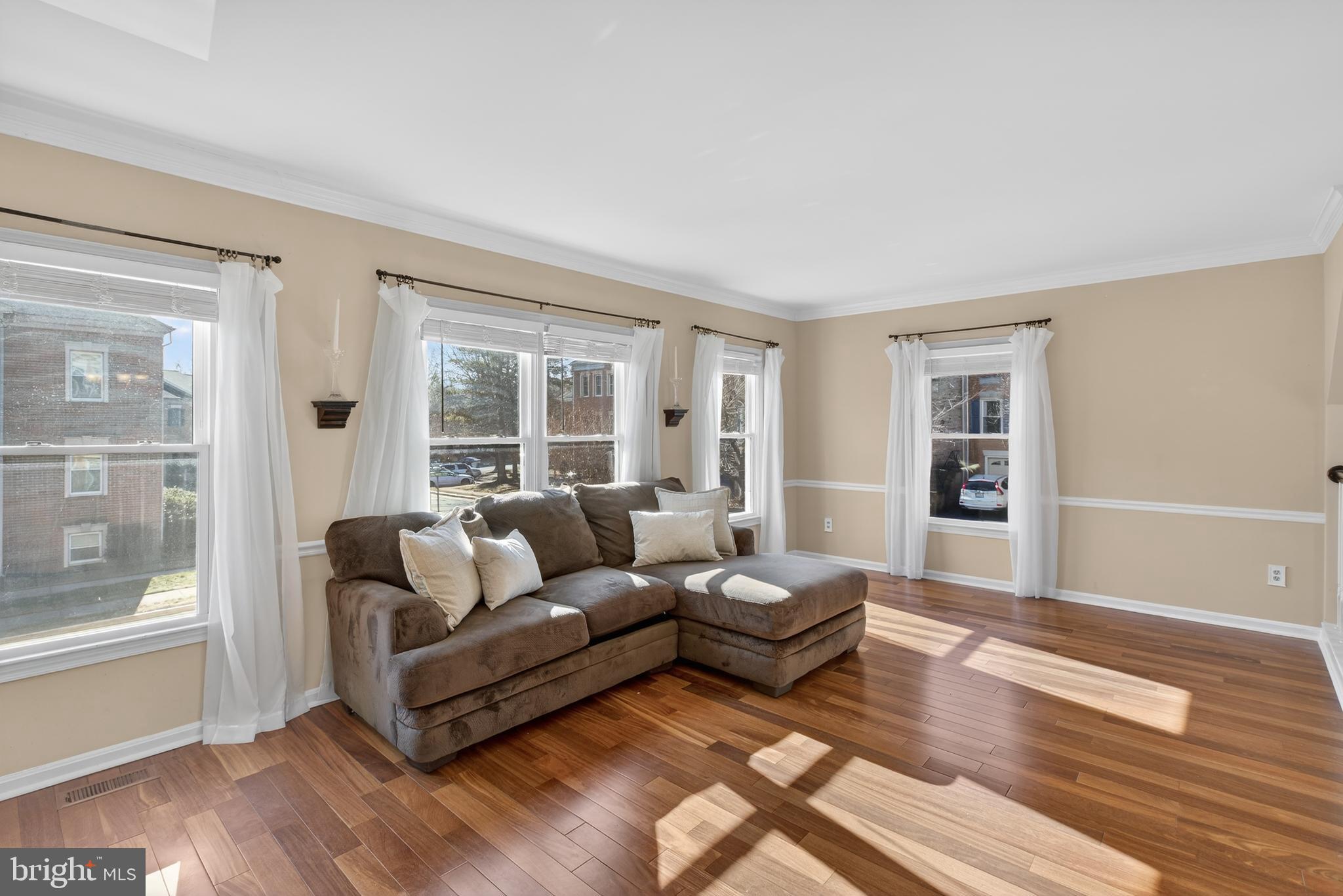 SULLY STATION - Residential