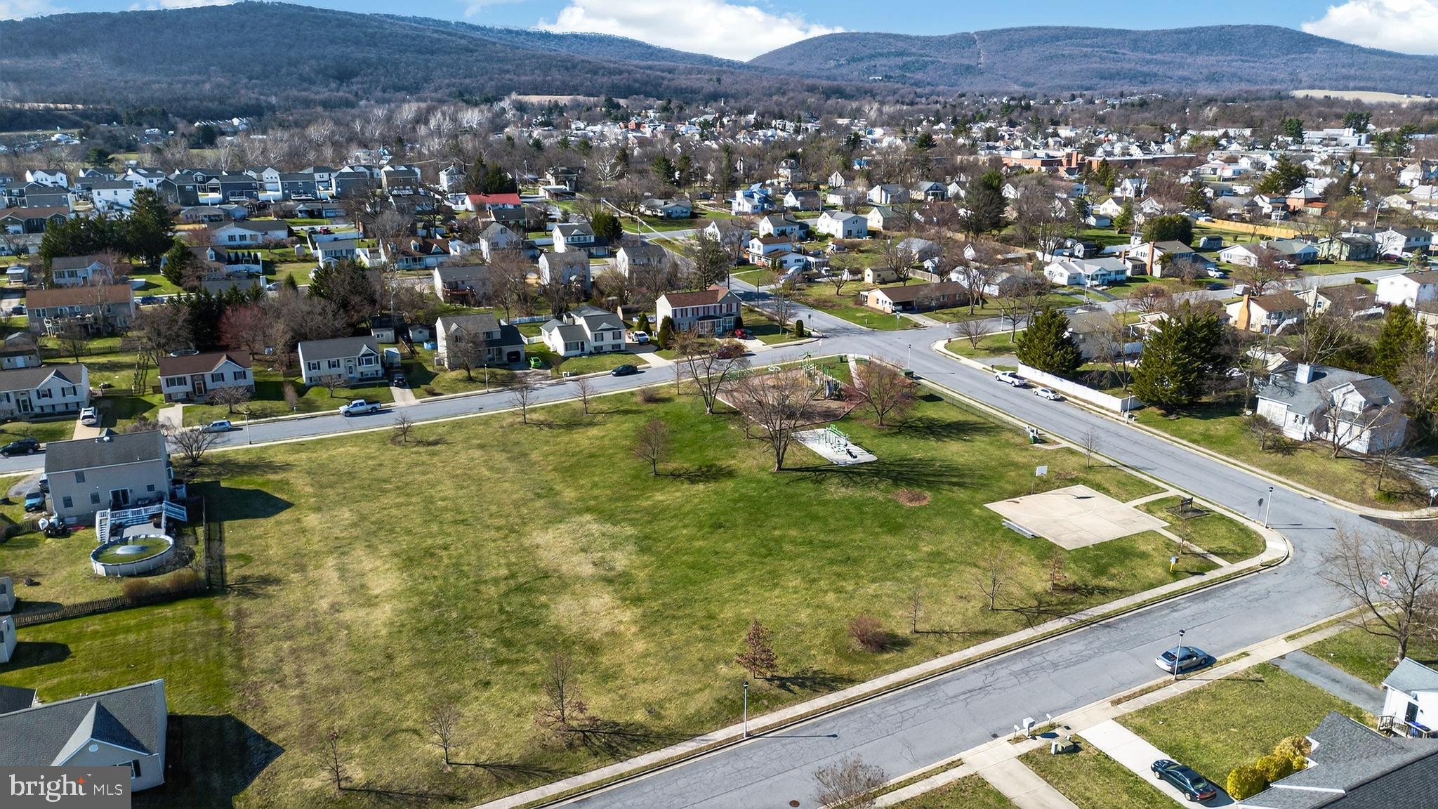 WOODLAND PARK - Residential