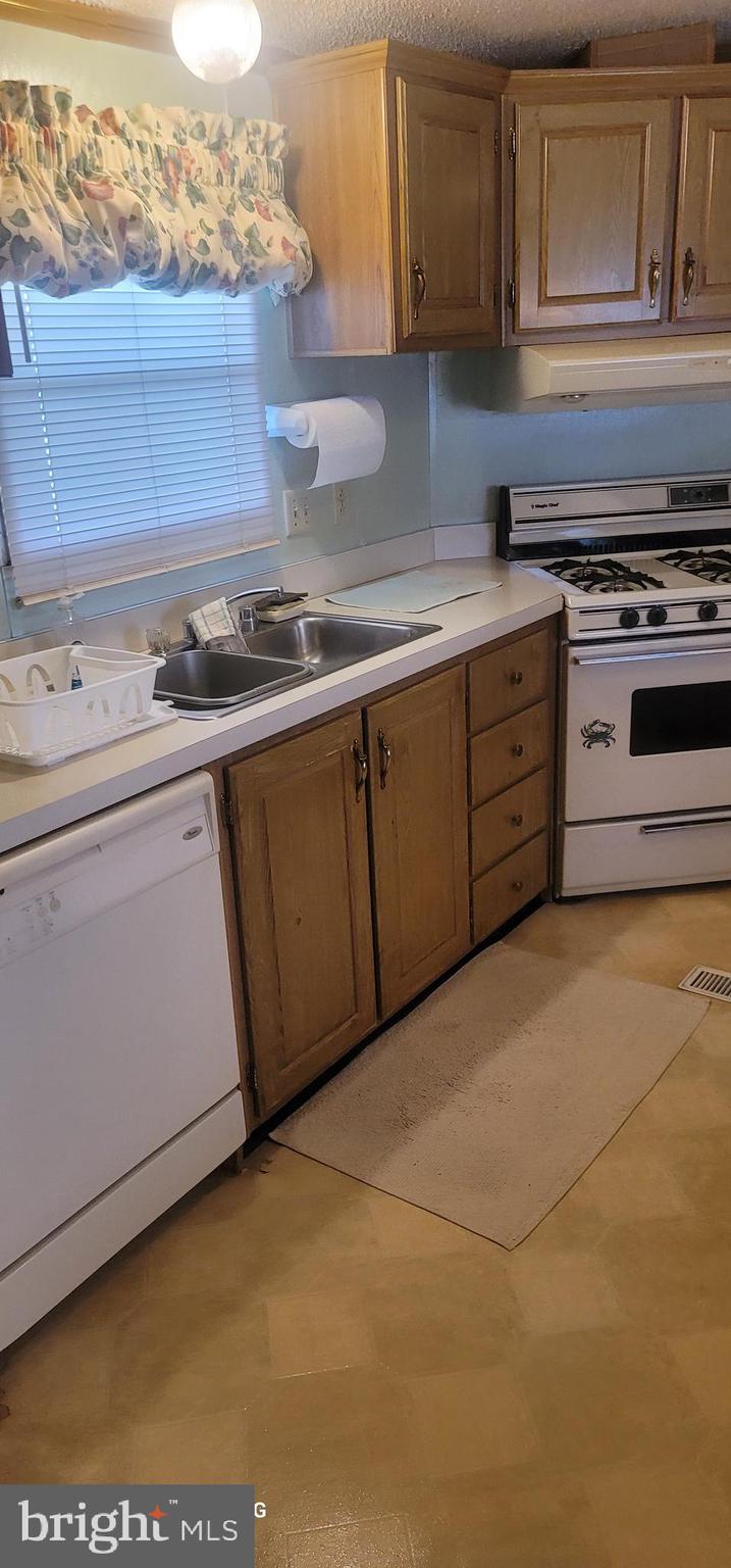 CEDARVILLE MOBILE HOME PARK - Residential