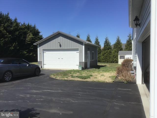 LOGANS RUN - Residential