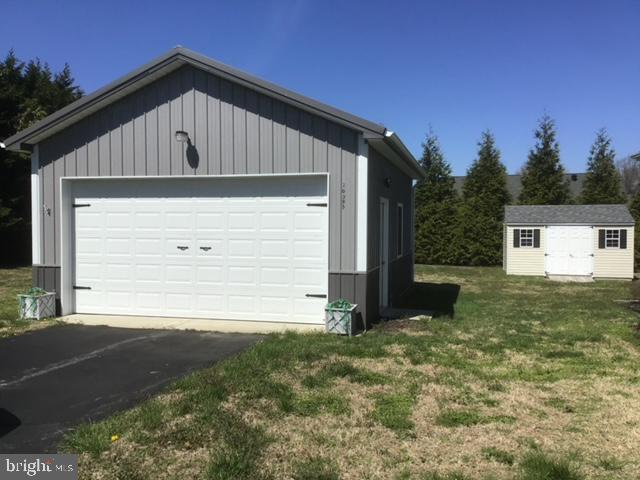 LOGANS RUN - Residential