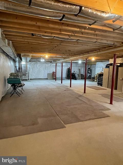 LOGANS RUN - Residential