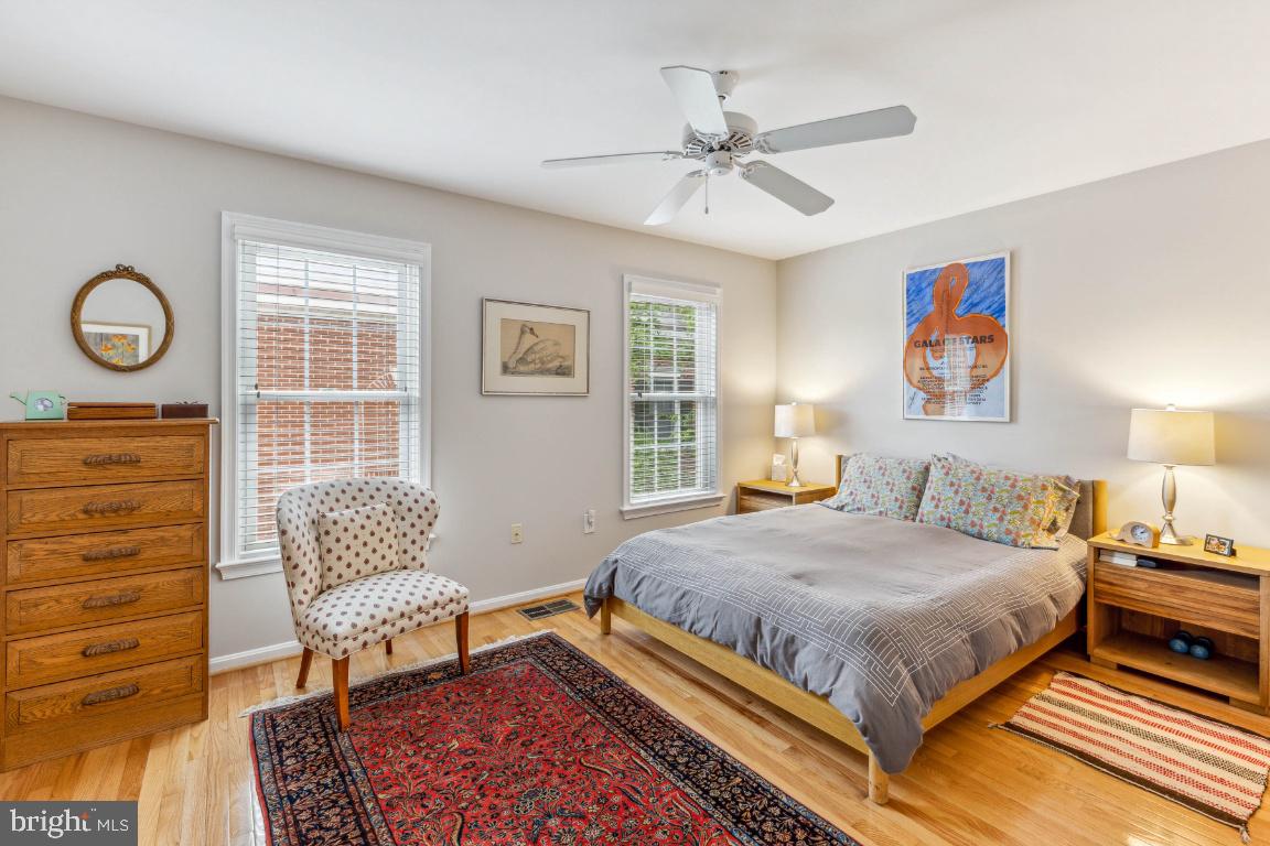 BALLSTON AREA TOWNHOUSES - Residential