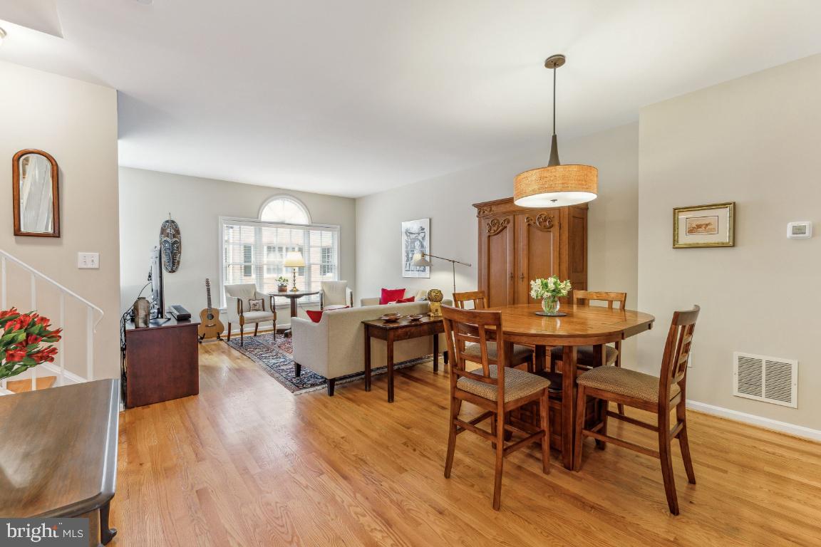 BALLSTON AREA TOWNHOUSES - Residential