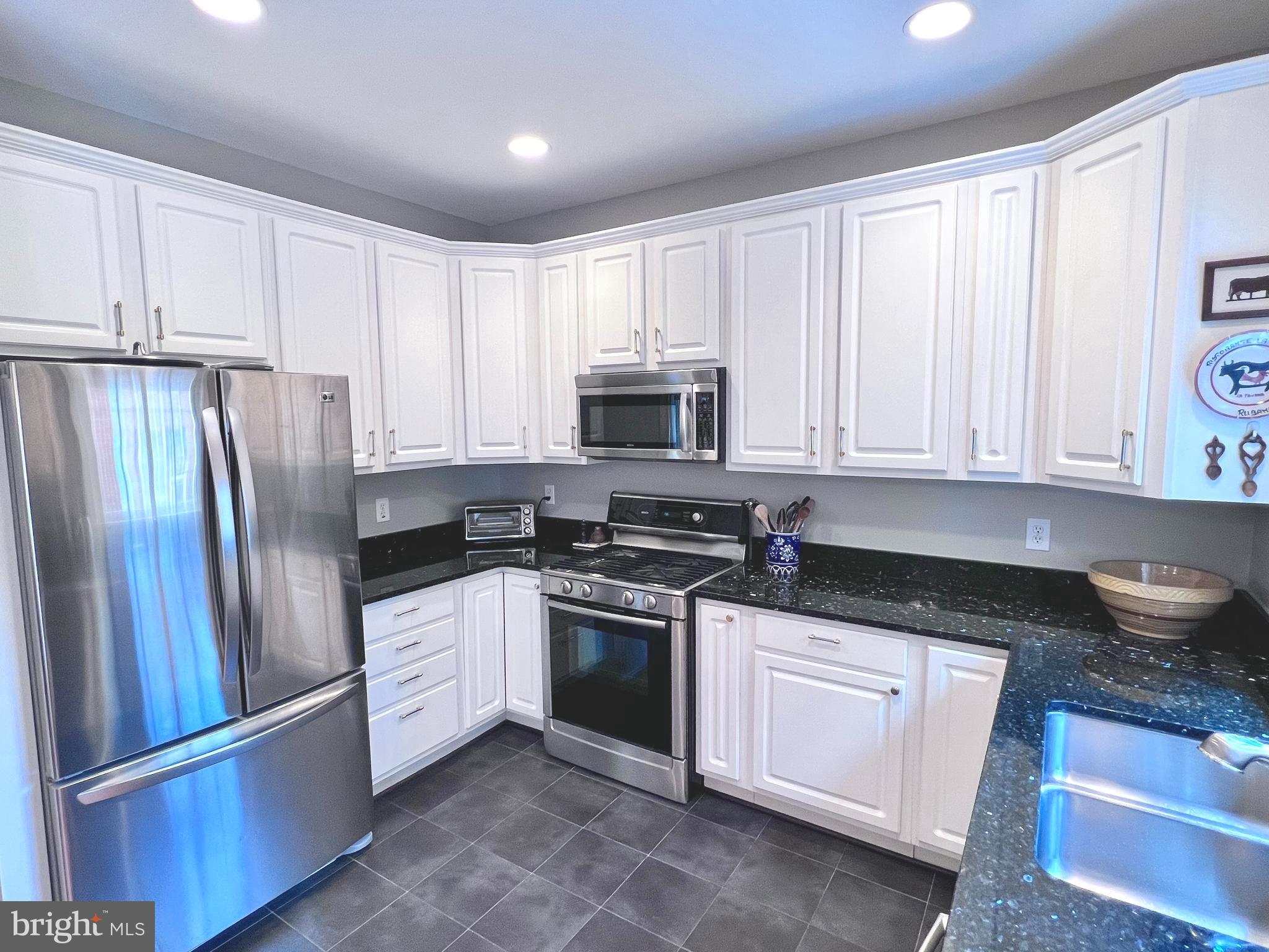 BALLSTON AREA TOWNHOUSES - Residential