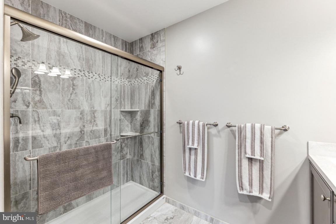 BALLSTON AREA TOWNHOUSES - Residential