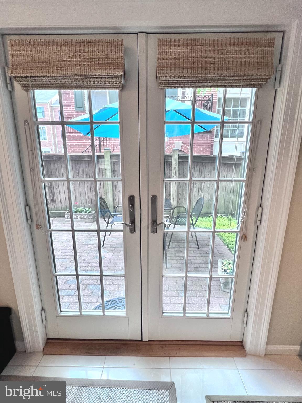 BALLSTON AREA TOWNHOUSES - Residential