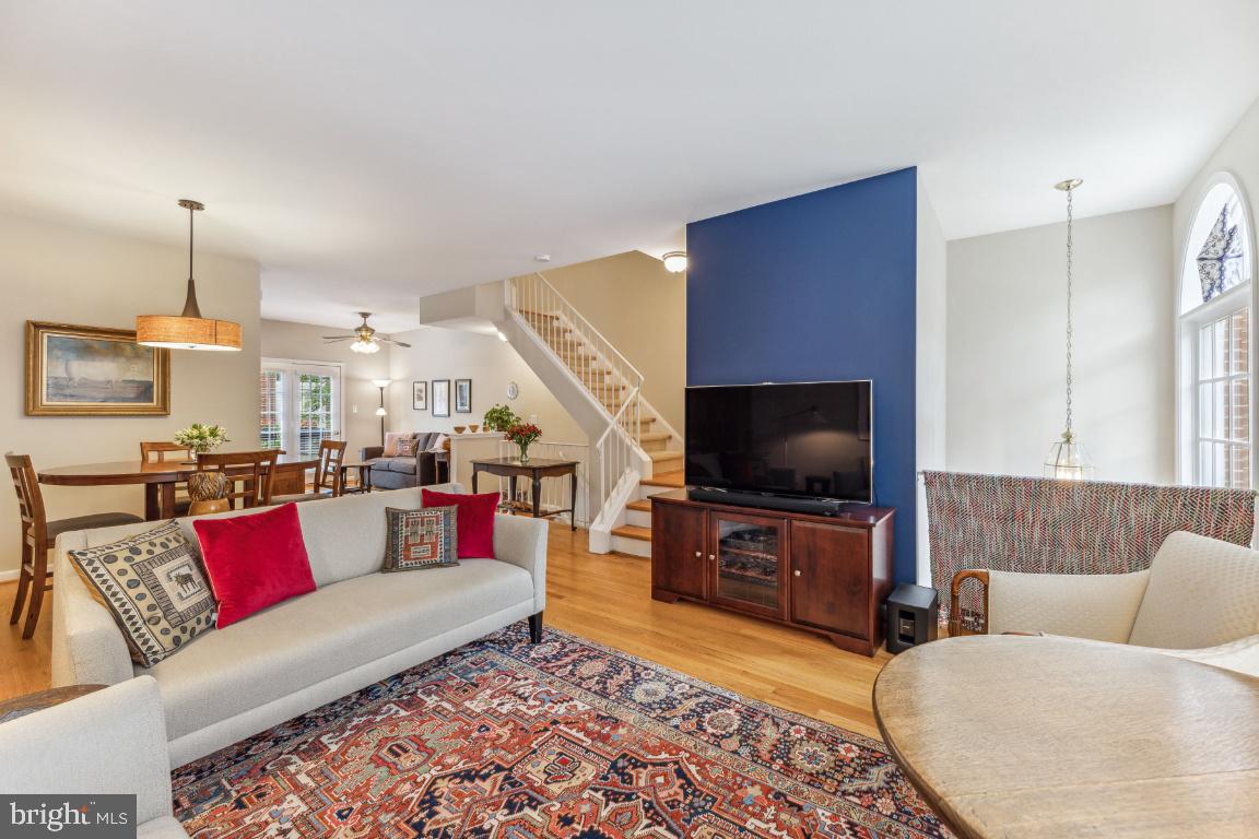 BALLSTON AREA TOWNHOUSES - Residential