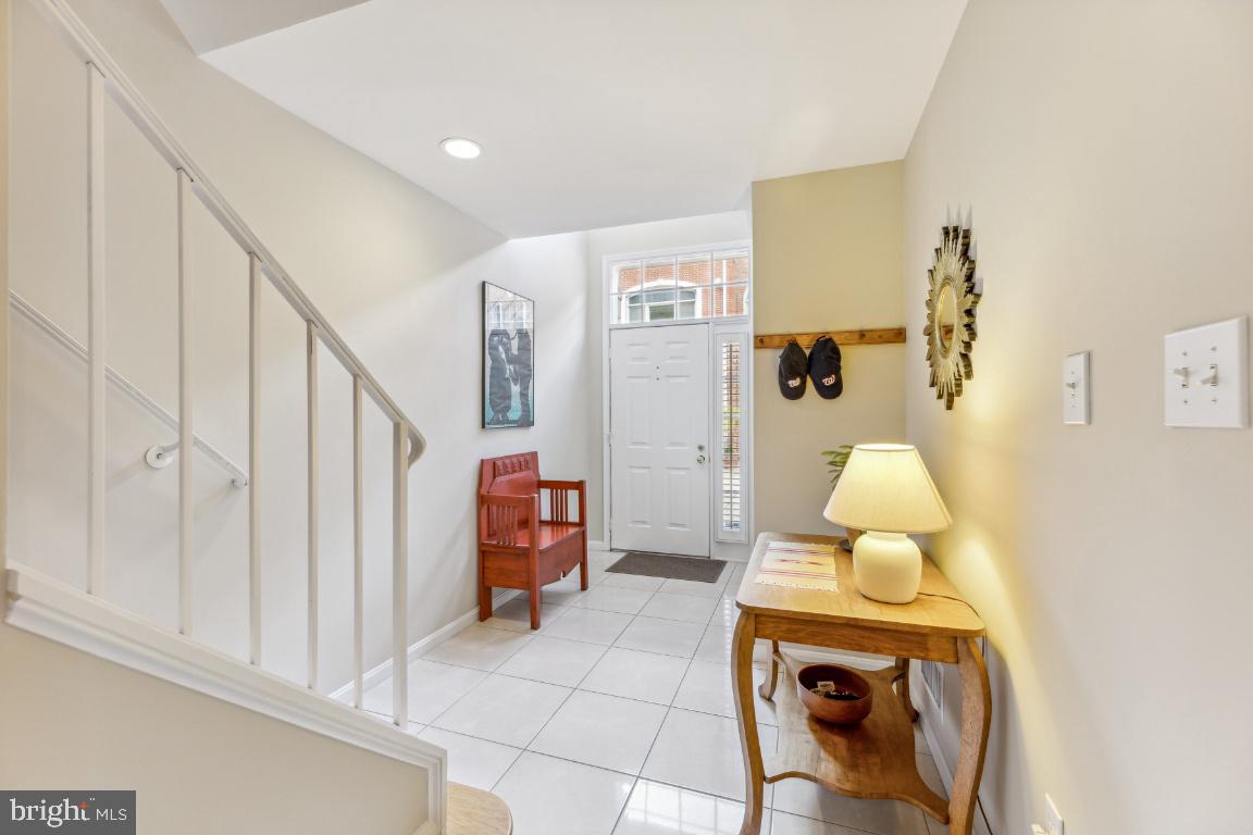 BALLSTON AREA TOWNHOUSES - Residential