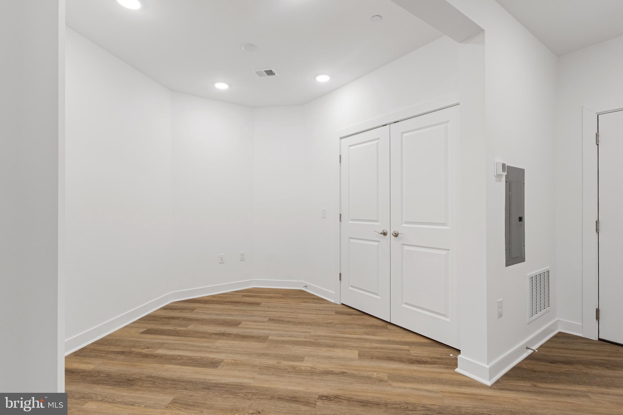 WAXPOOL CROSSING - Residential Lease