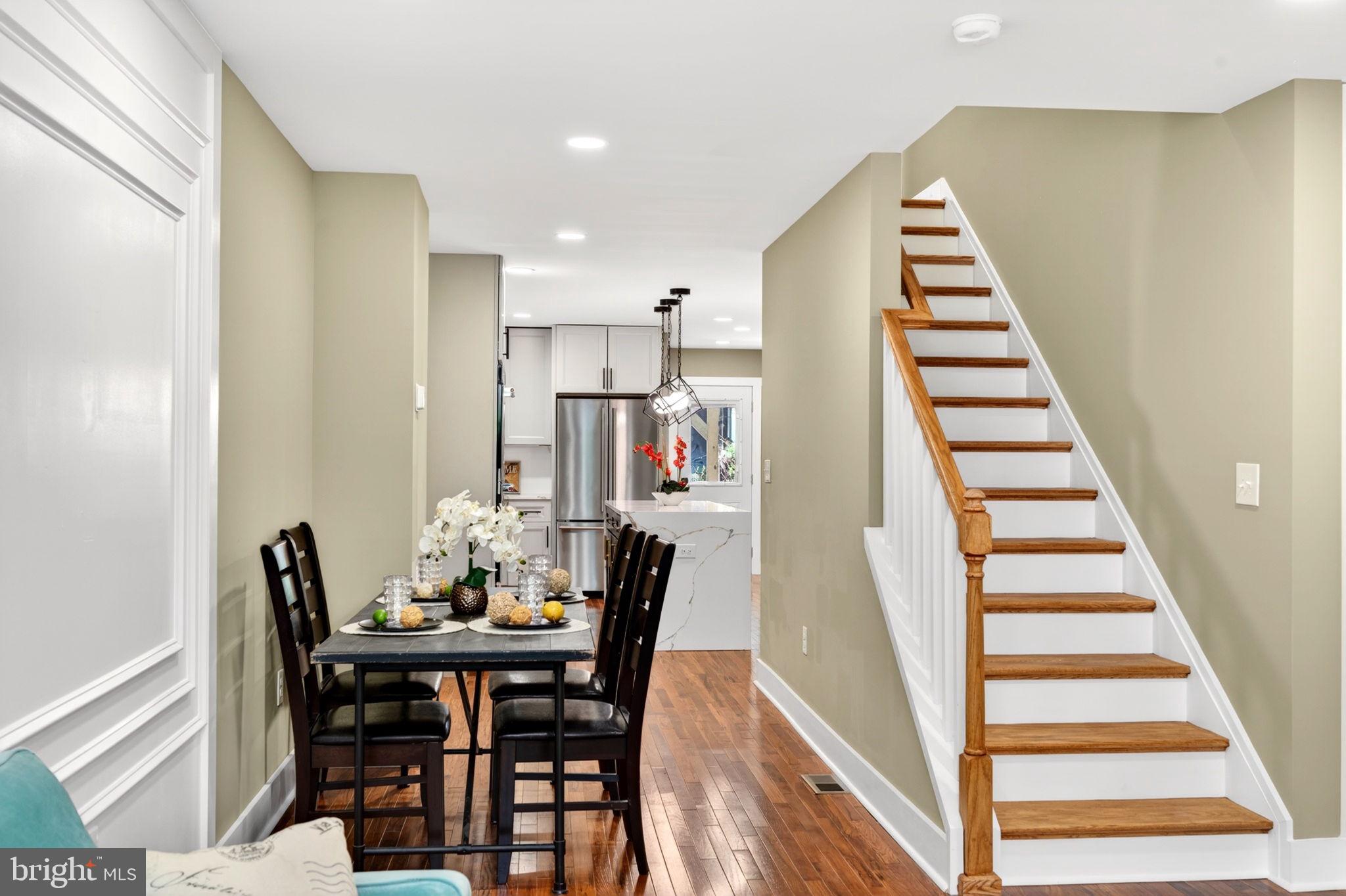 LOCUST POINT - Residential