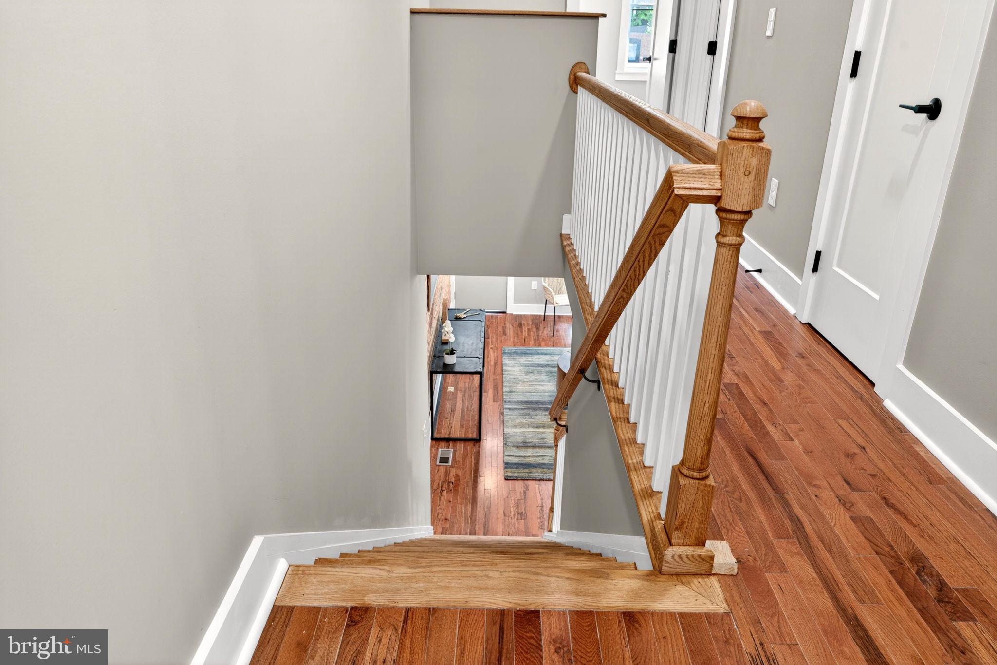 LOCUST POINT - Residential