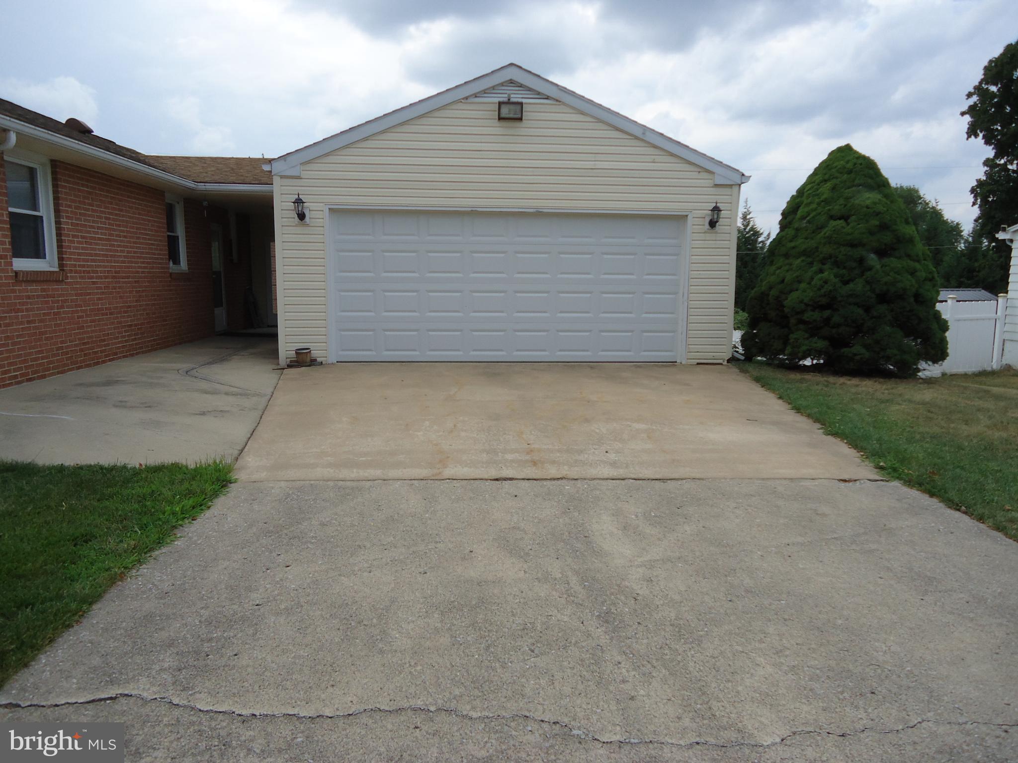 SKY-LIN PARK - Residential