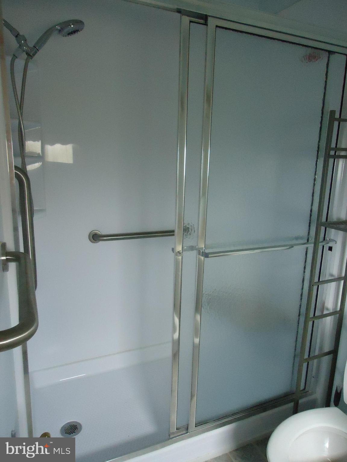 SKY-LIN PARK - Residential