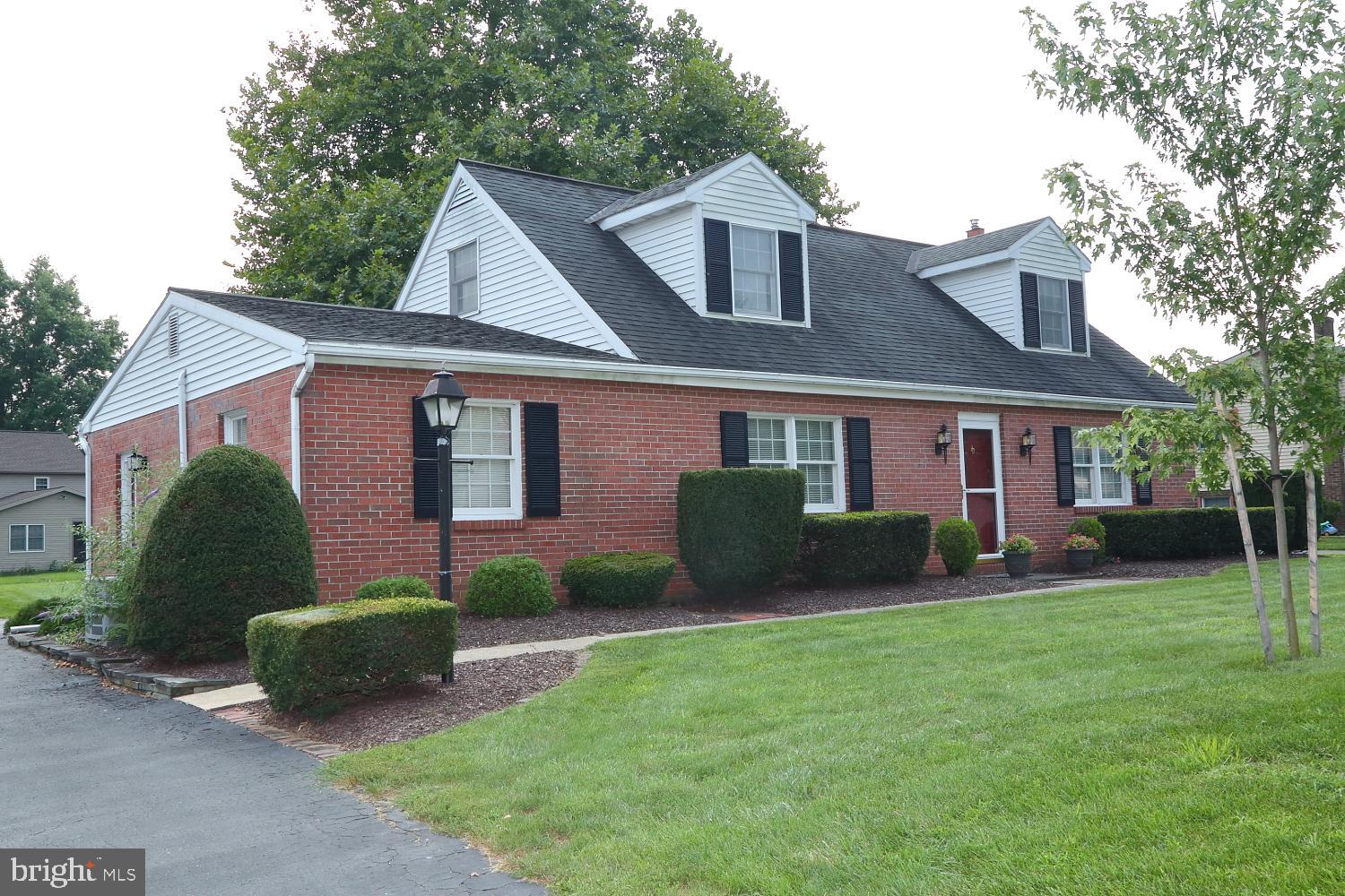 SCHOOL LANE - Residential