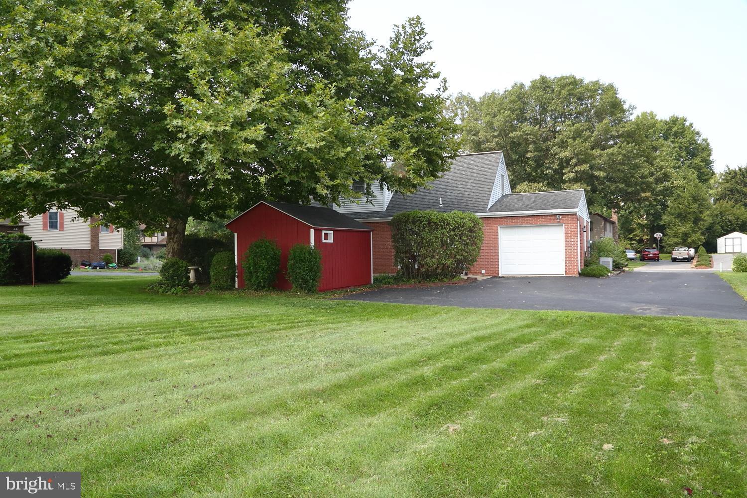 SCHOOL LANE - Residential