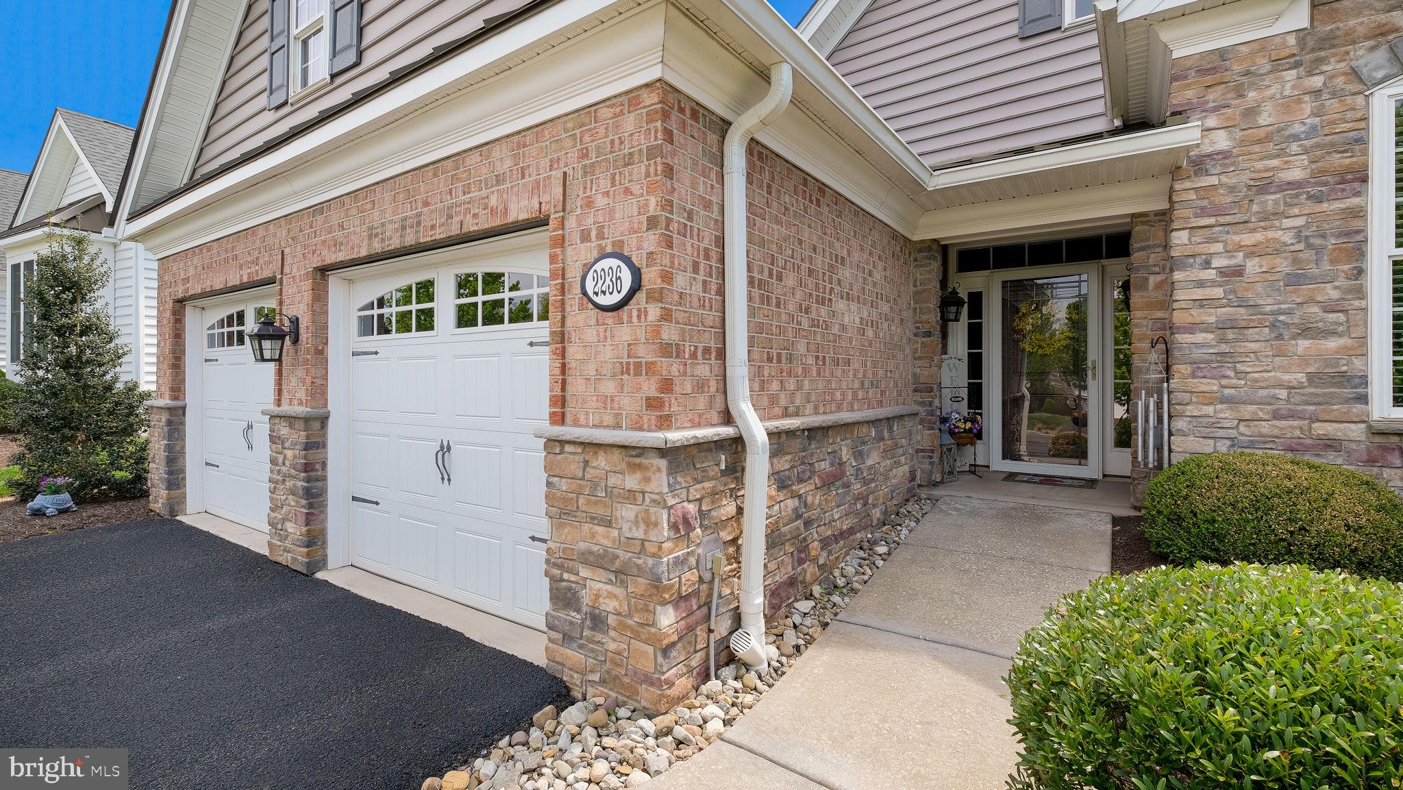 MEADOW GLEN - Residential