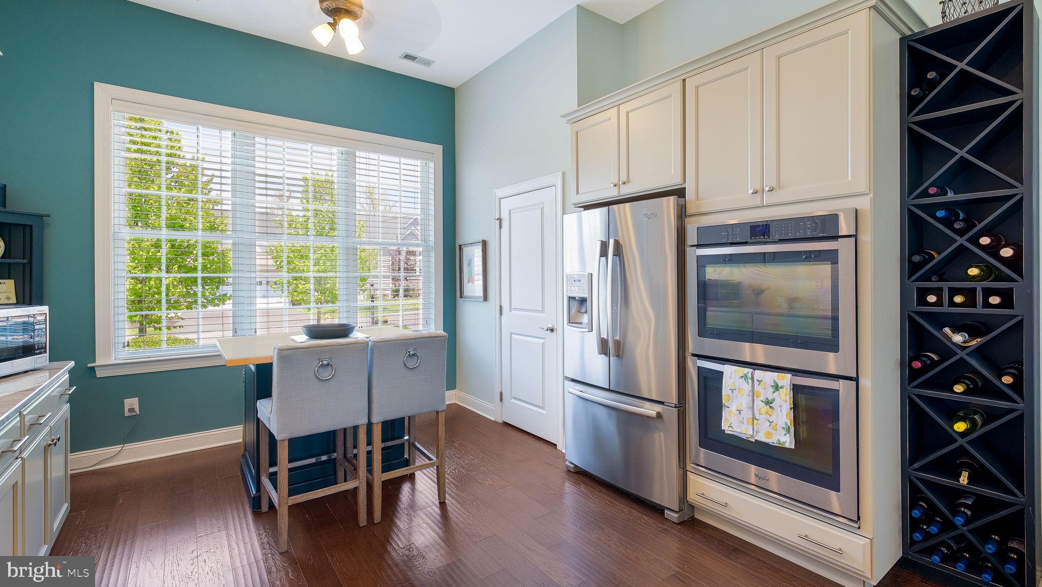 MEADOW GLEN - Residential
